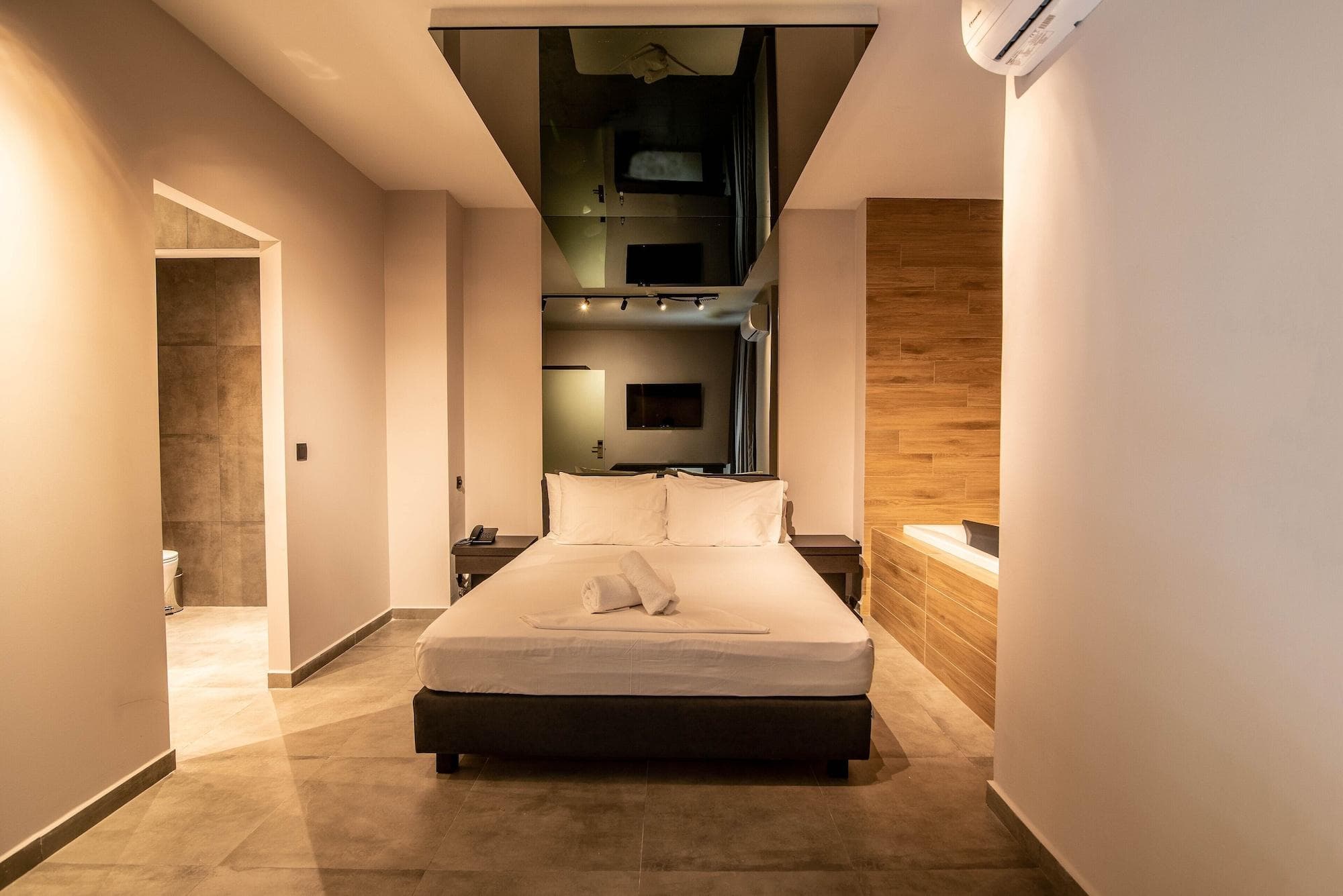 Ruby Rooms Athens