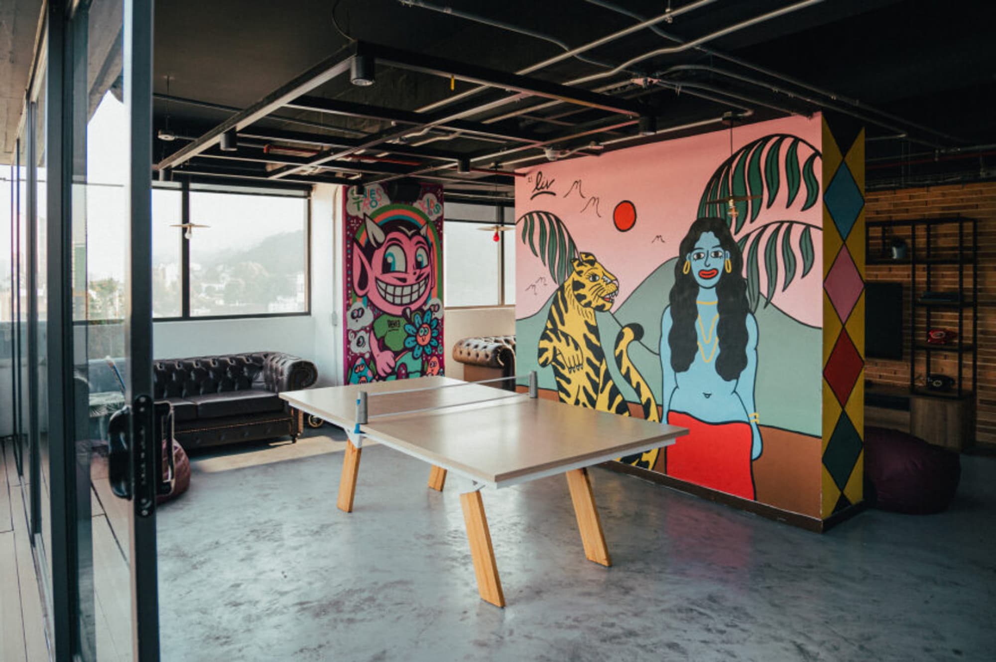 Spotty Bogotá Centro, Sports and Entertainment