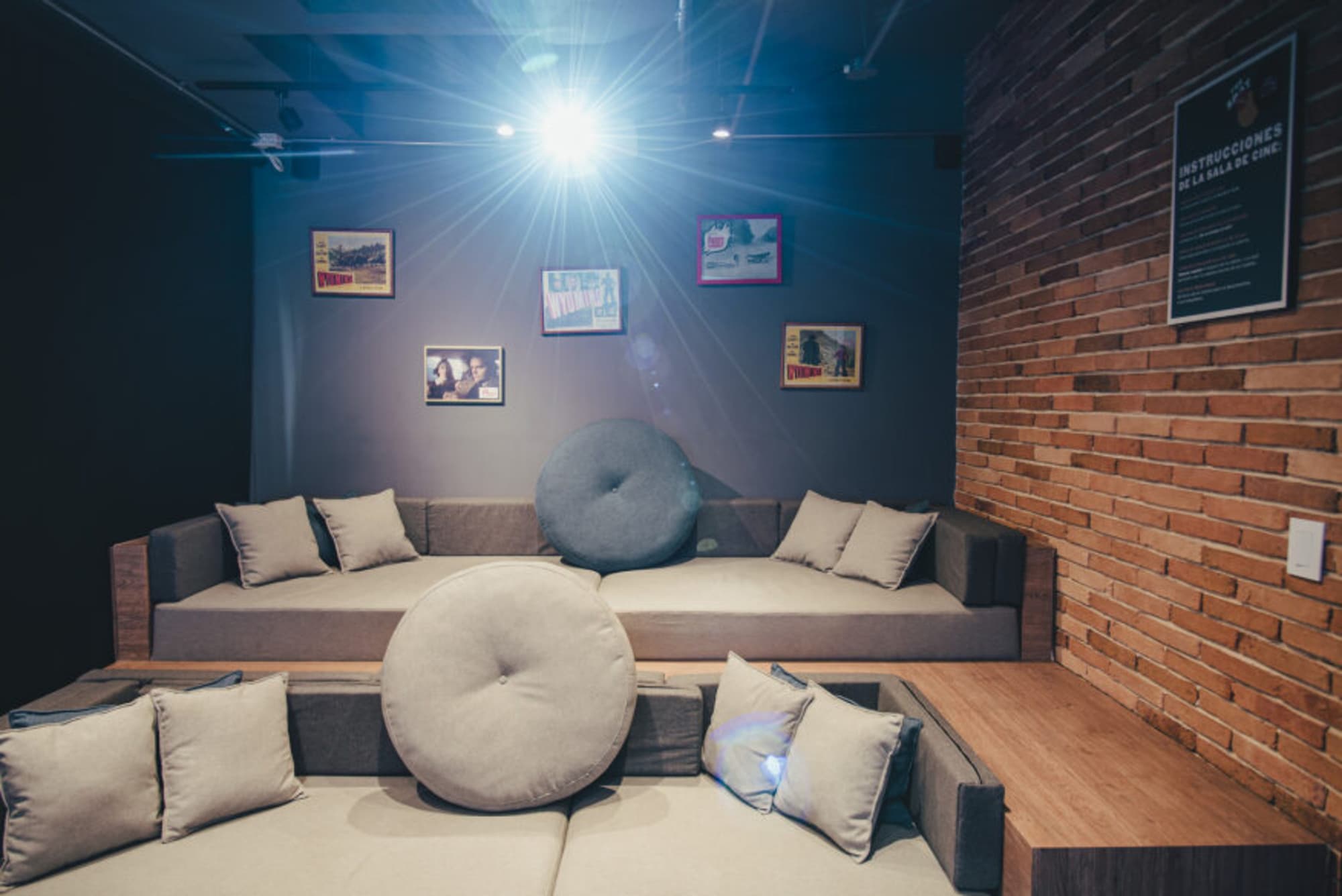 Spotty Bogotá Centro, Sports and Entertainment