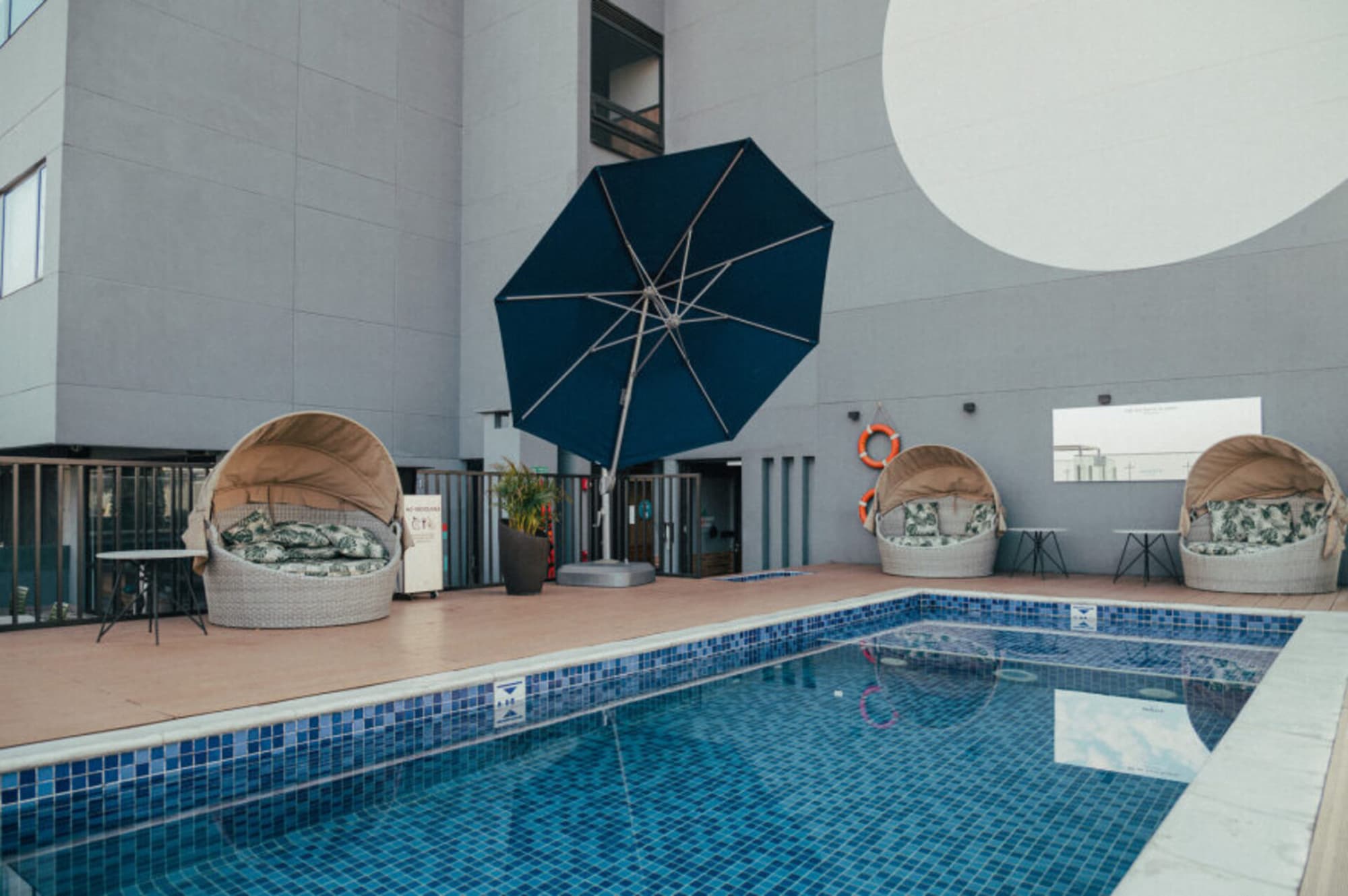 Spotty Bogotá Centro, Pool