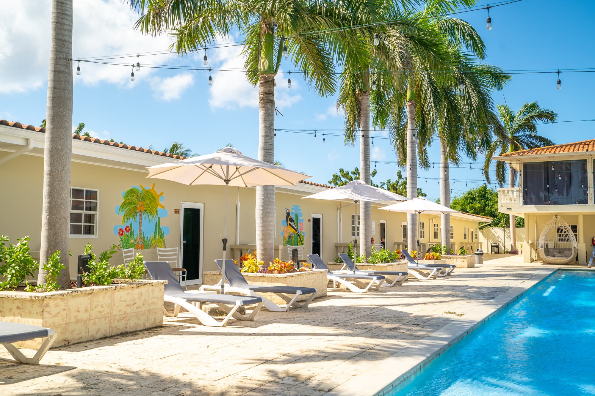 Delynne Boutique Hotel, Pool