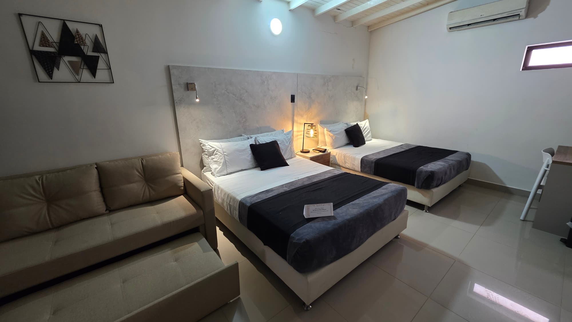 Naiot Hotel Boutique