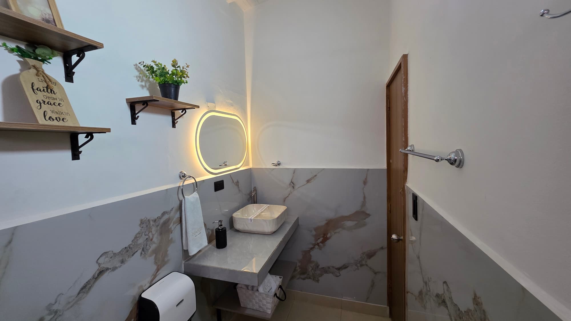 Naiot Hotel Boutique