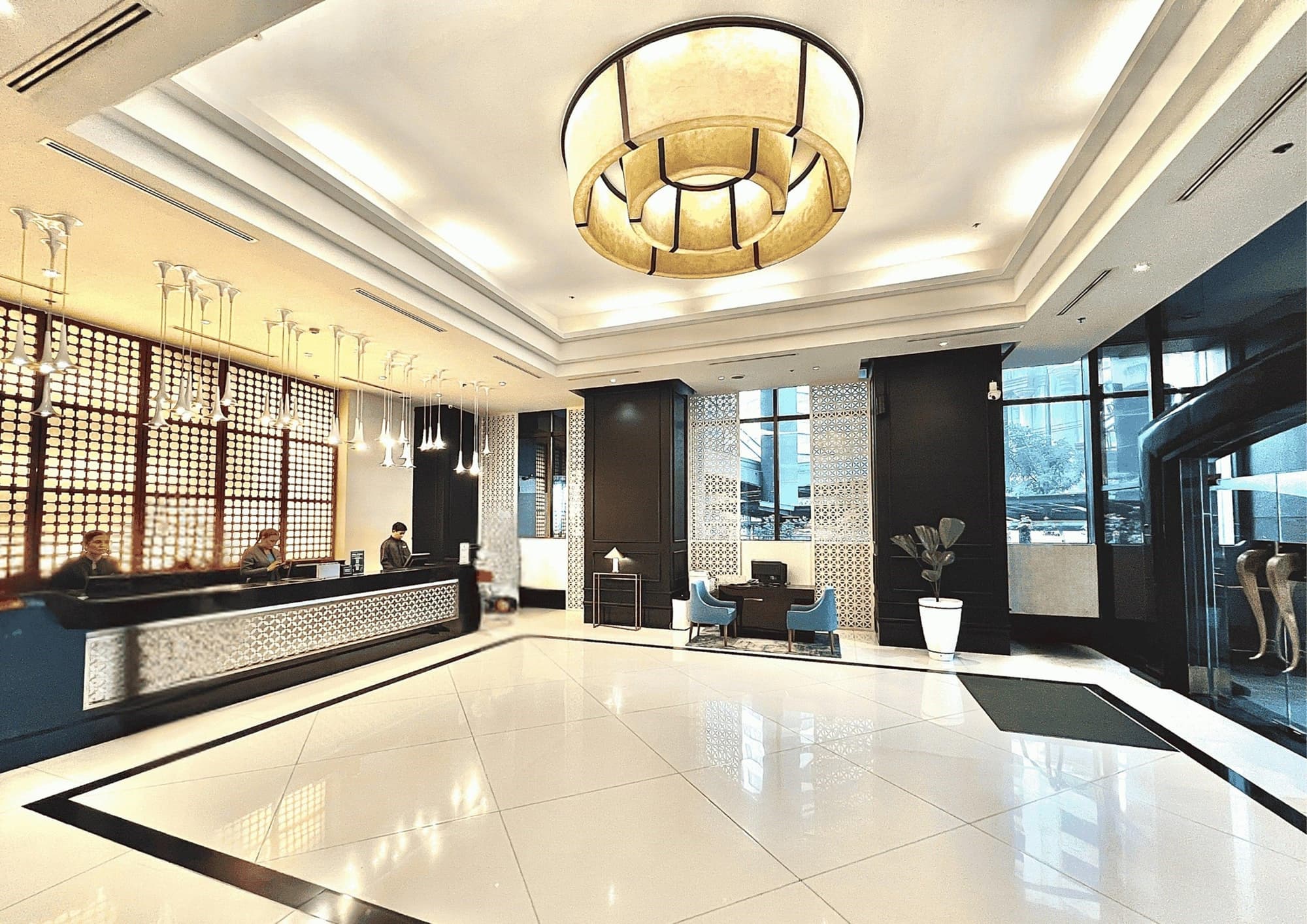 Holiday Inn Galleria Manila