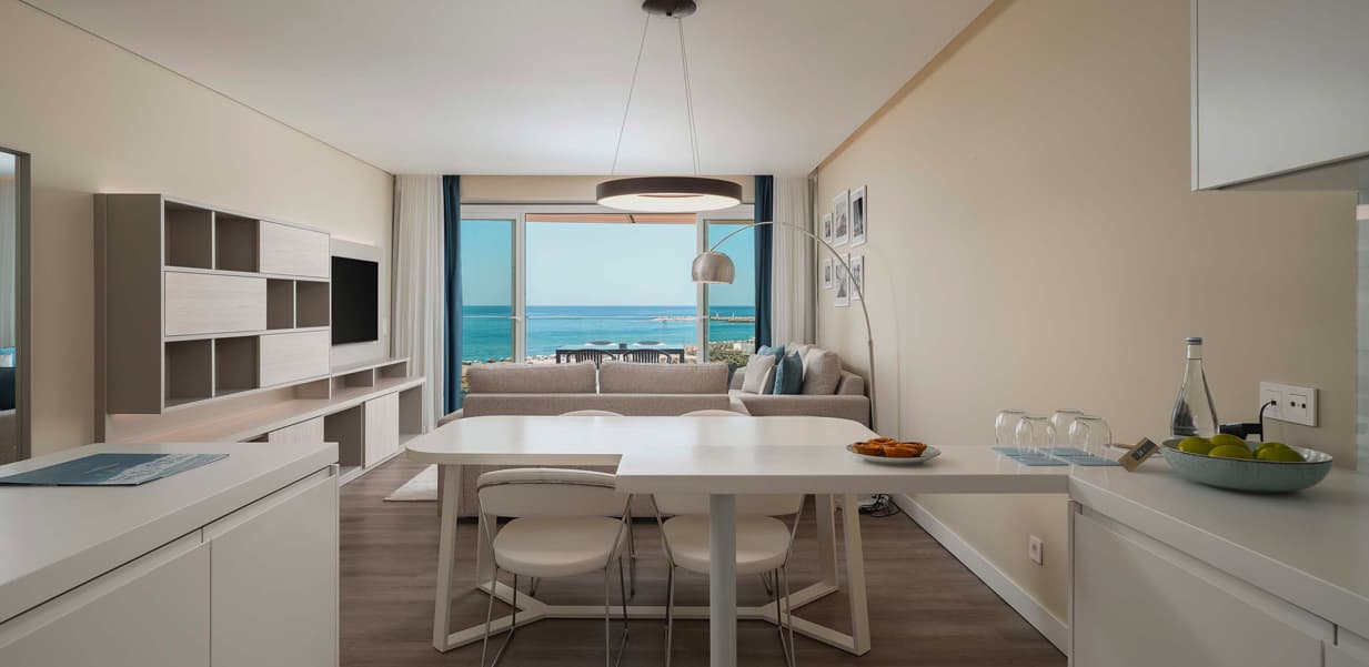 Dom Pedro Residences, Room