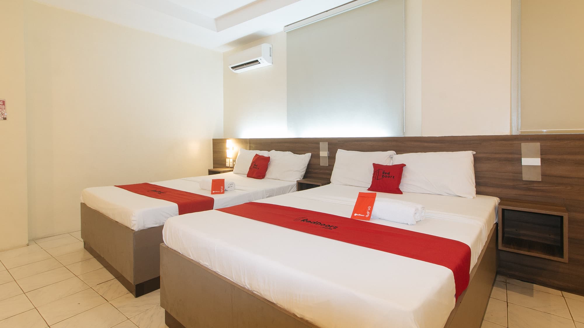 Reddoorz @ V Plaza Hotel Manila