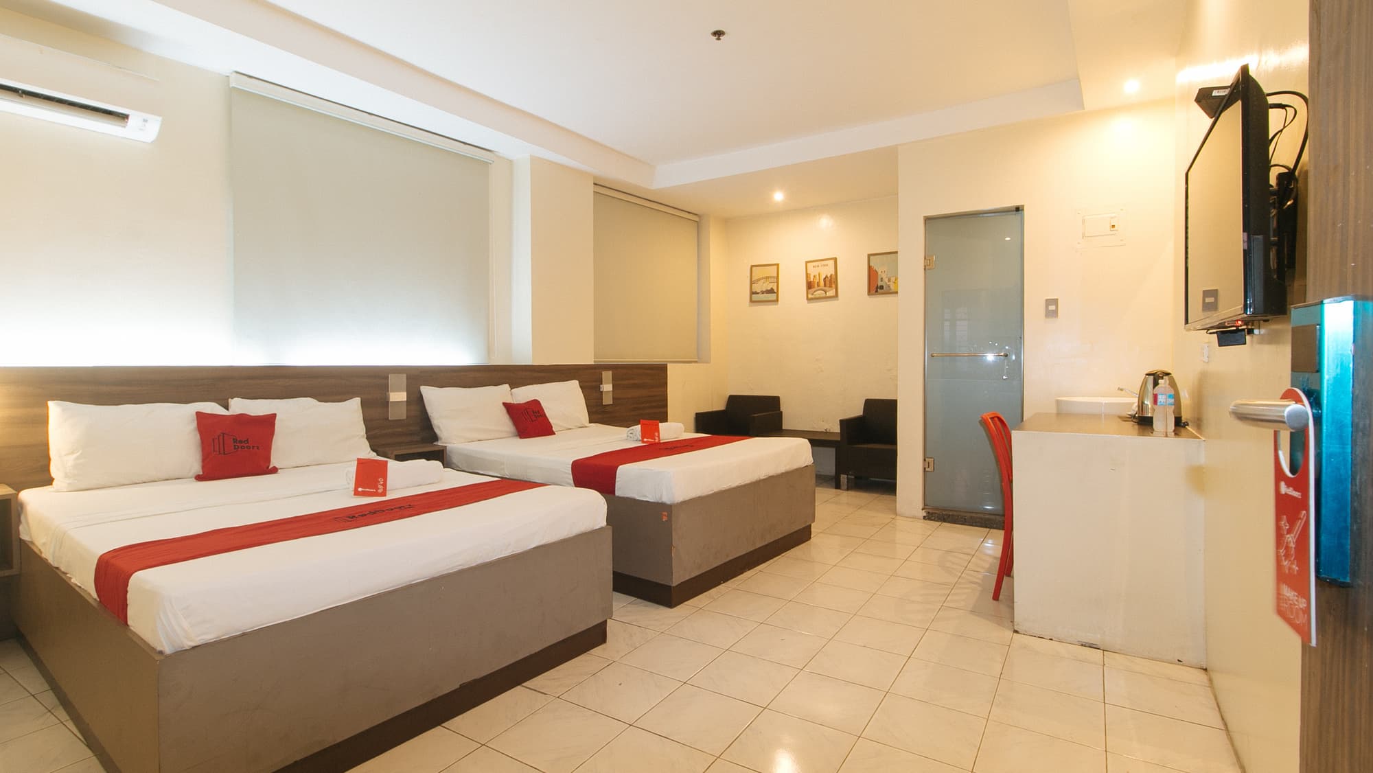 Reddoorz @ V Plaza Hotel Manila
