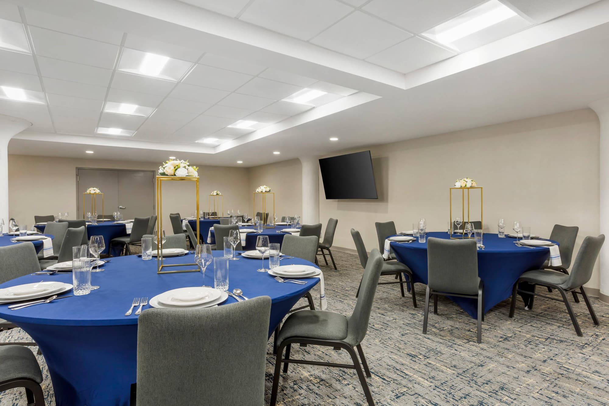 Comfort Inn&Suites Newark Liberty IntL. Airport
