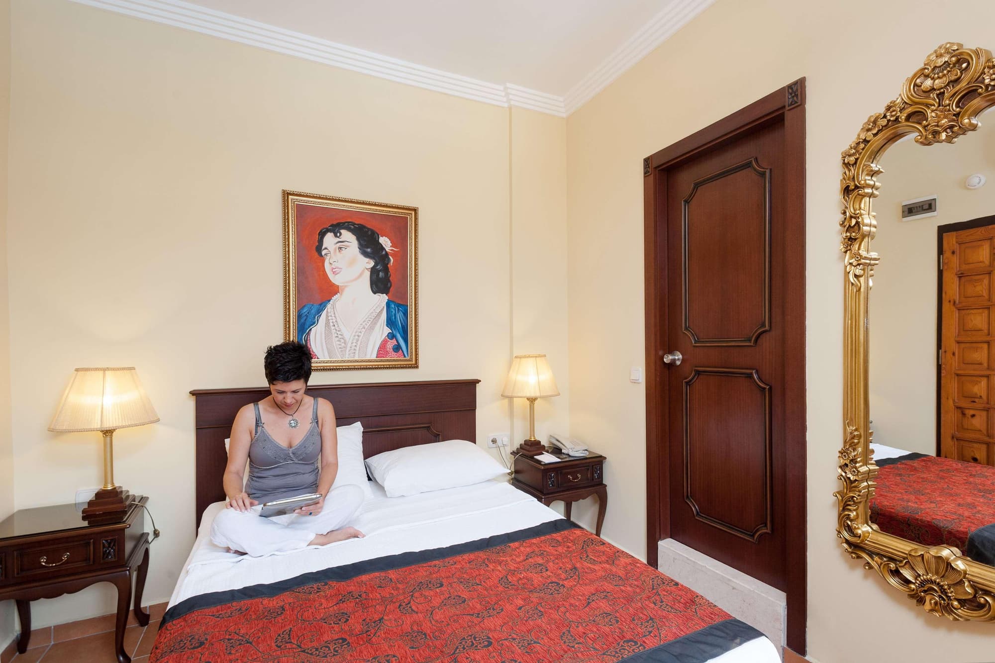 Antique Roman Palace Museum Hotel +16