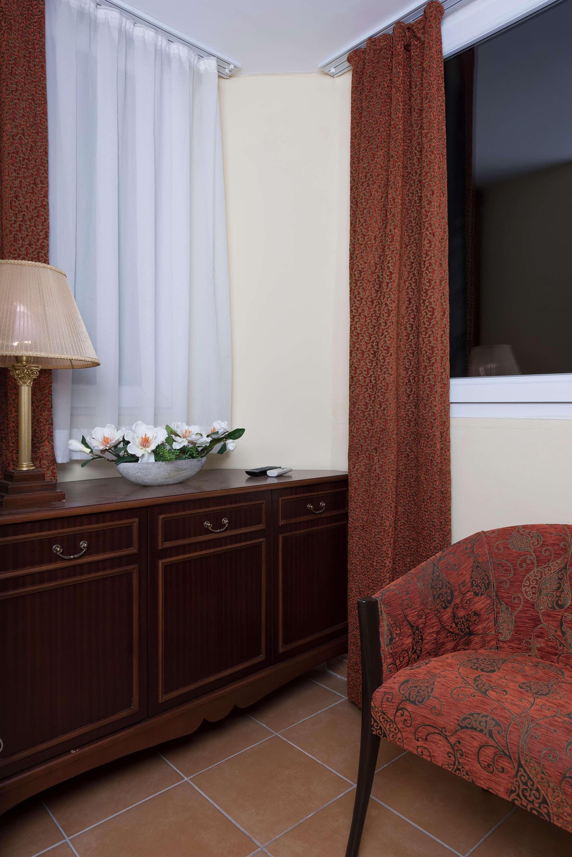 Antique Roman Palace Museum Hotel +16