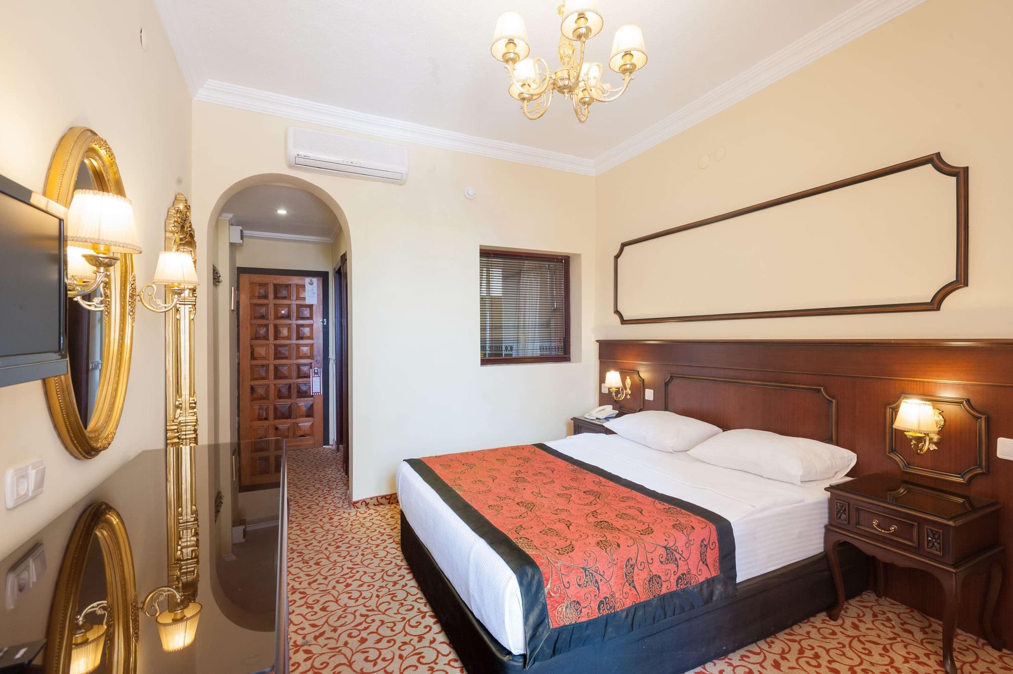 Antique Roman Palace Museum Hotel +16
