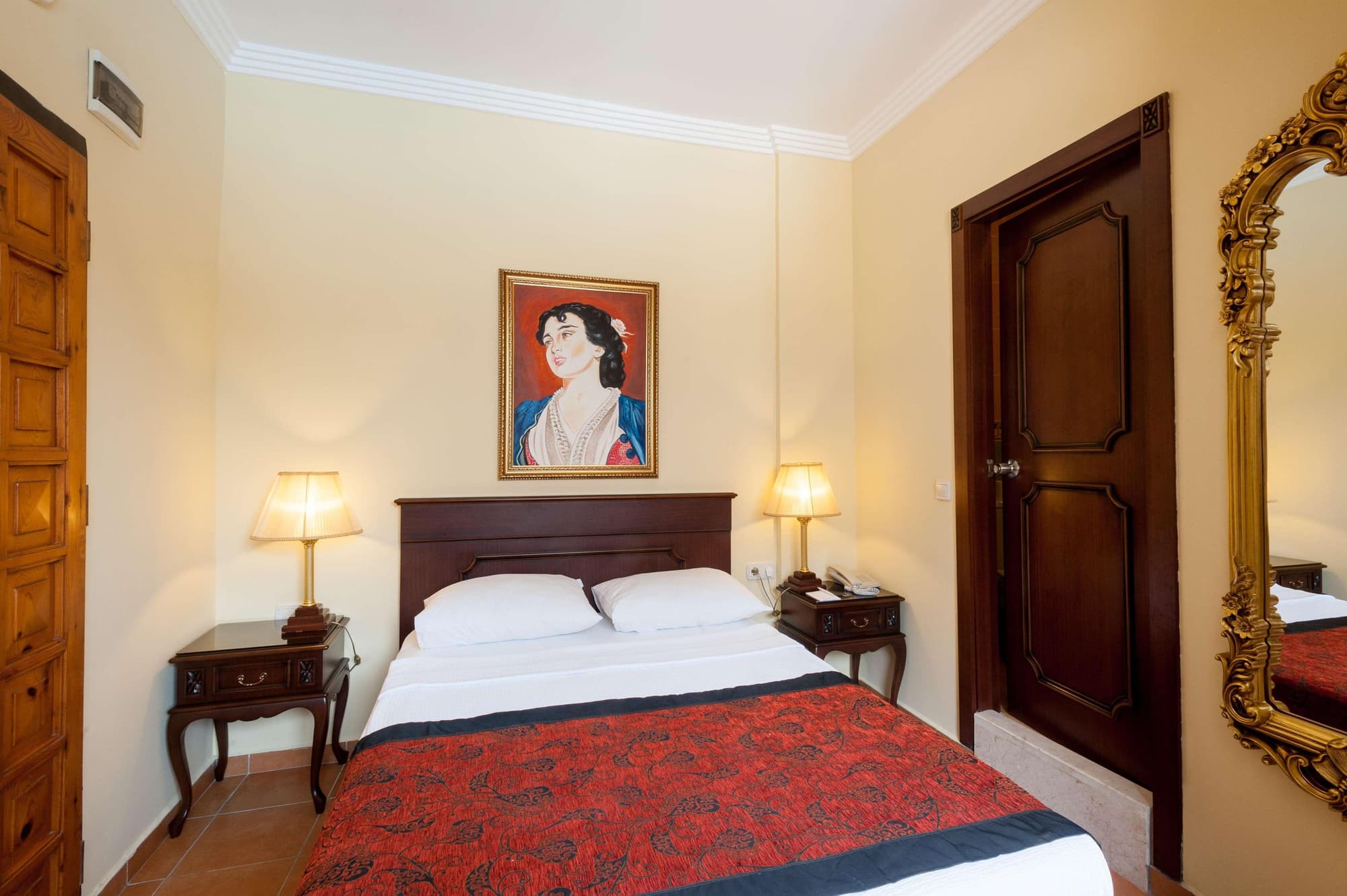 Antique Roman Palace Museum Hotel +16
