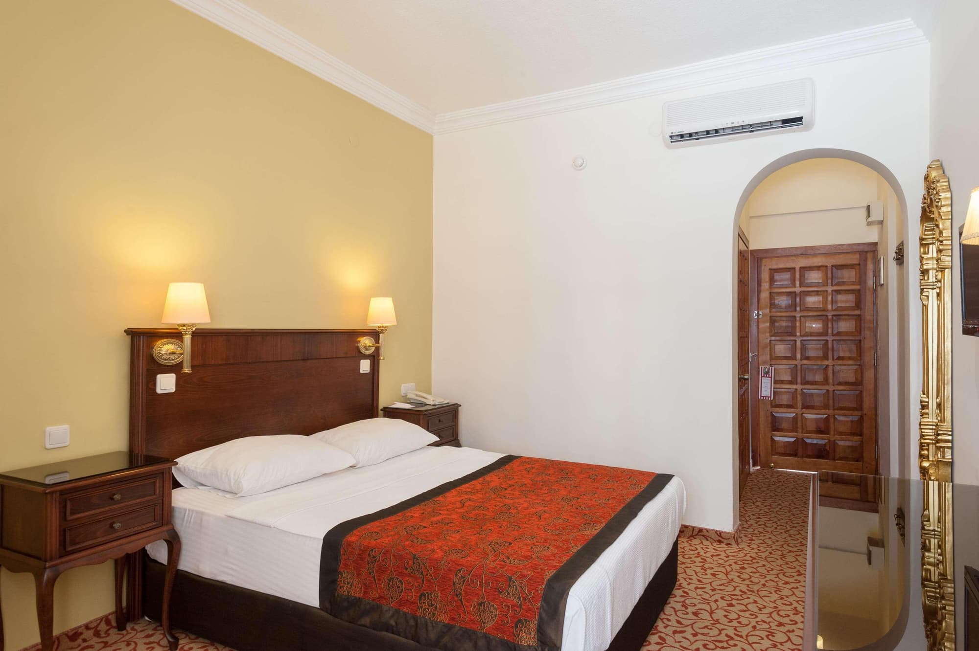 Antique Roman Palace Museum Hotel +16