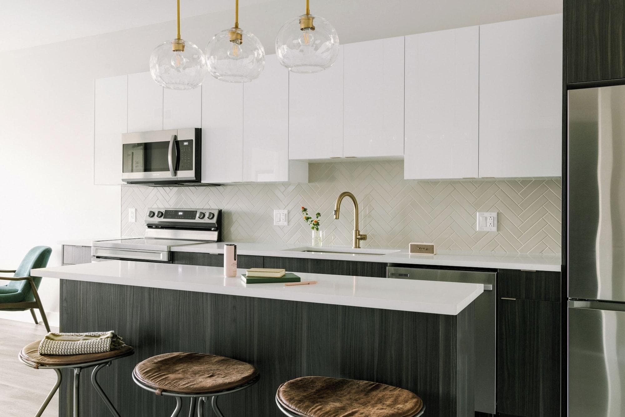 Sosuite at The Ovation