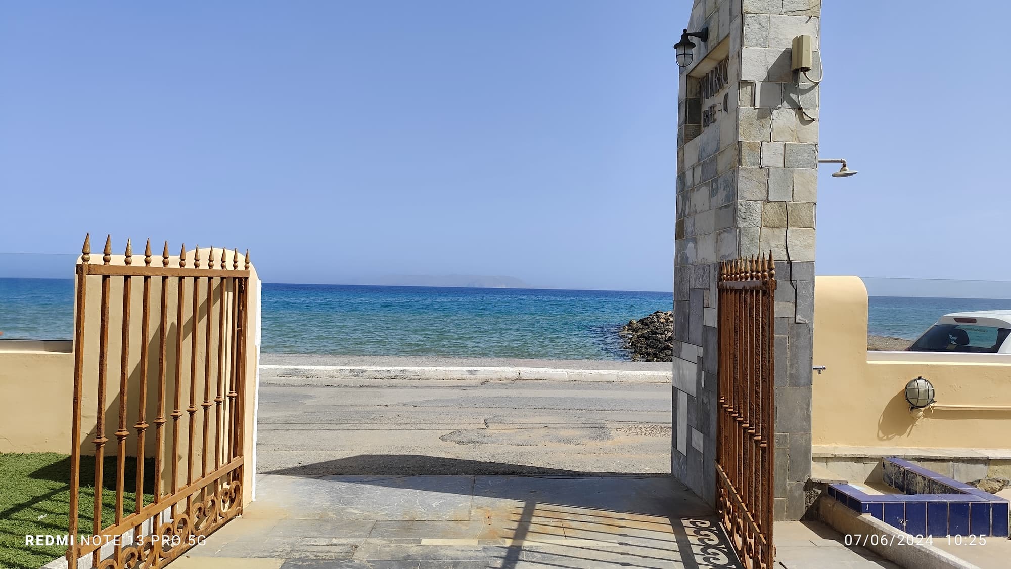 Niros Beach