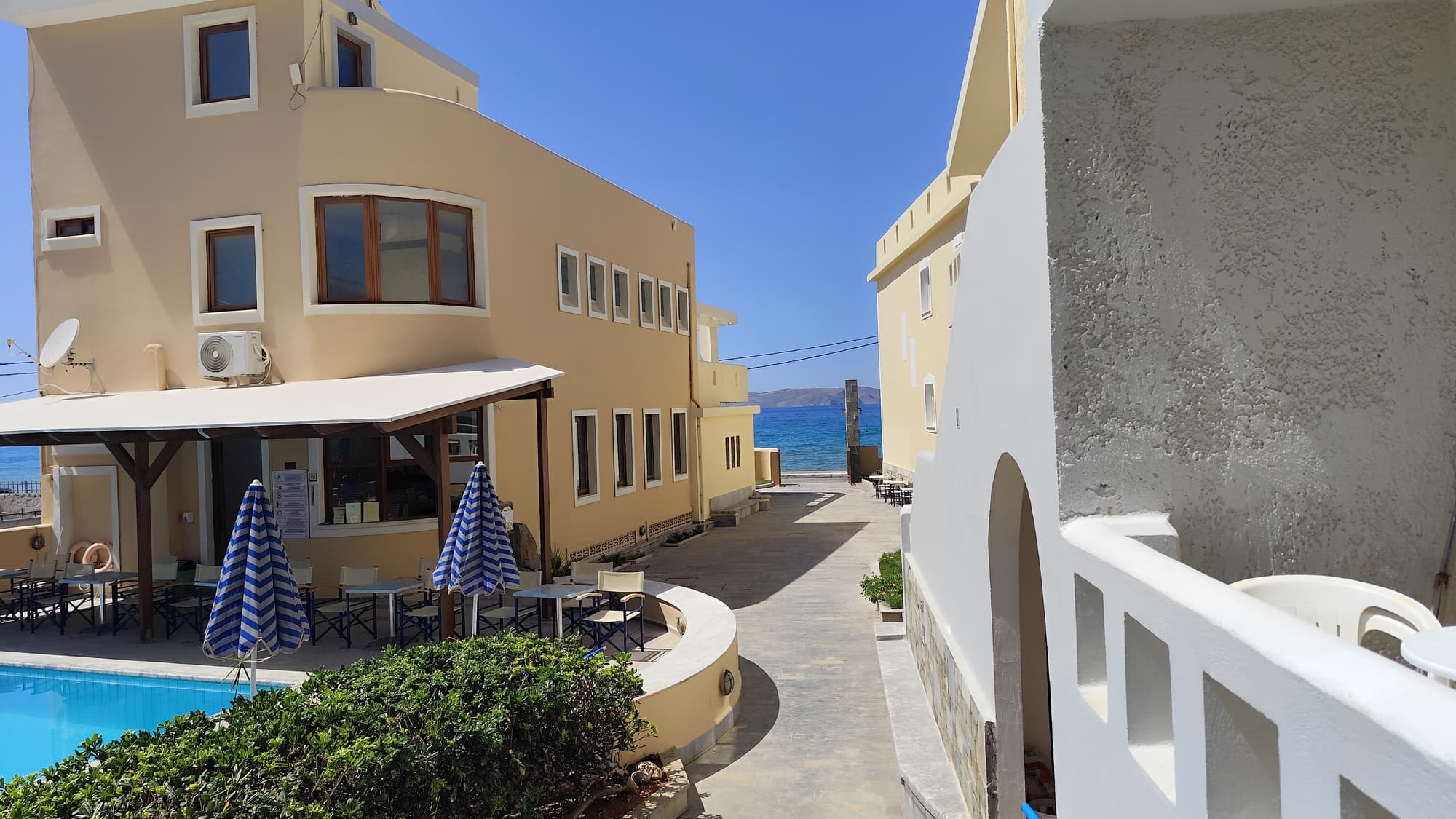 Niros Beach