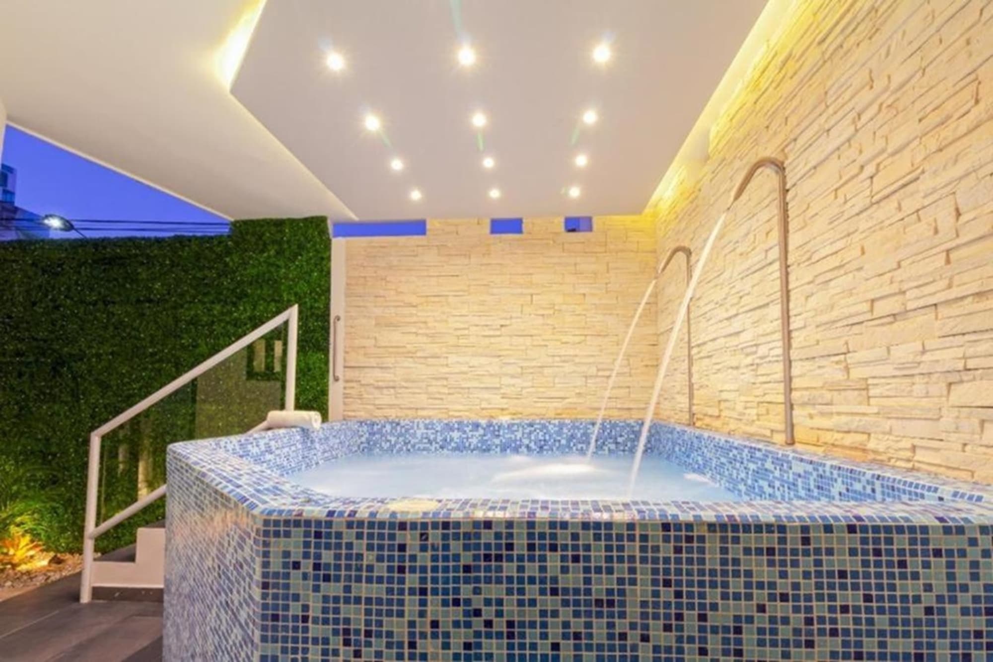 Seven Boutique Apartments Cancún