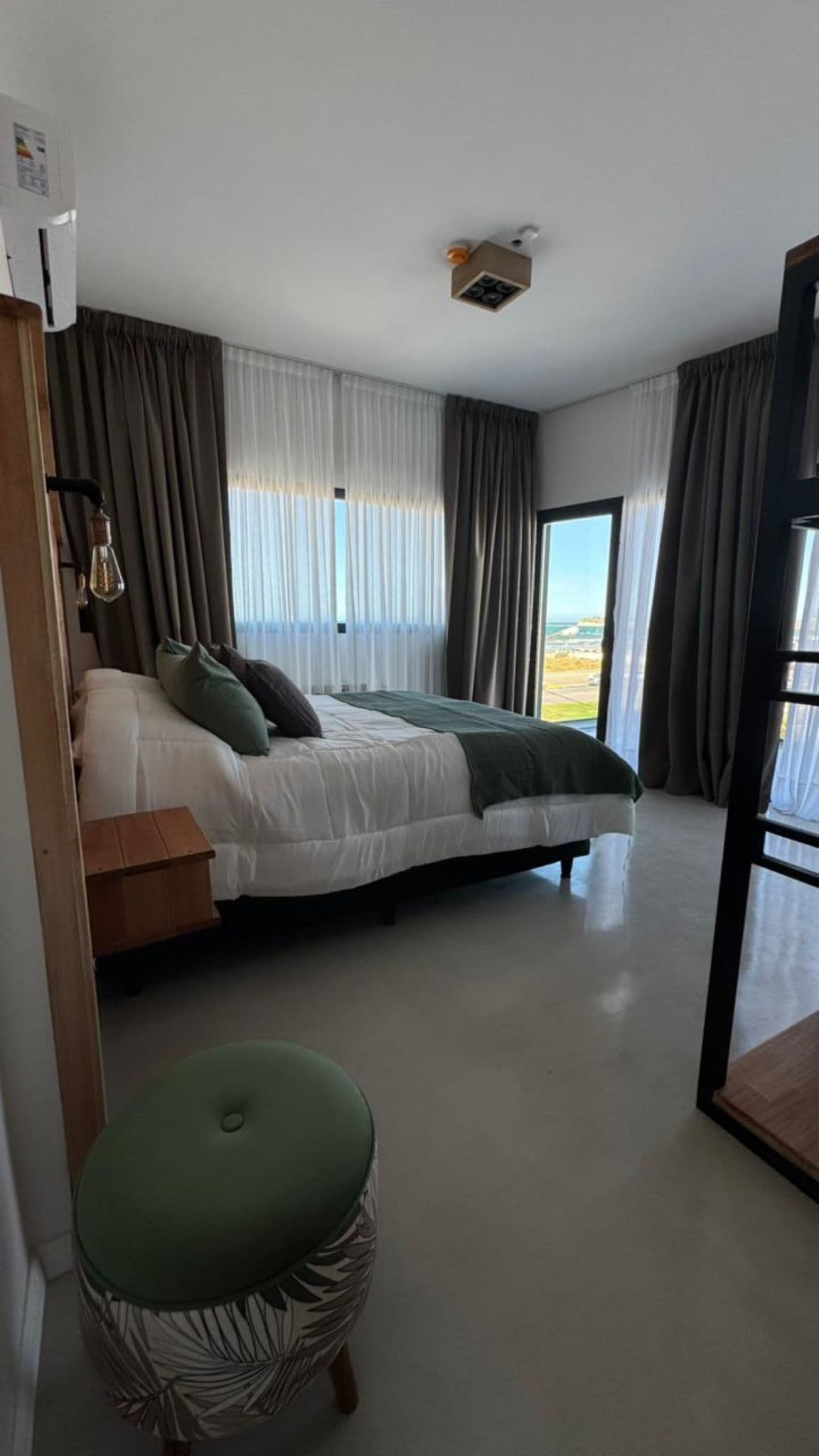 Parry Hotel