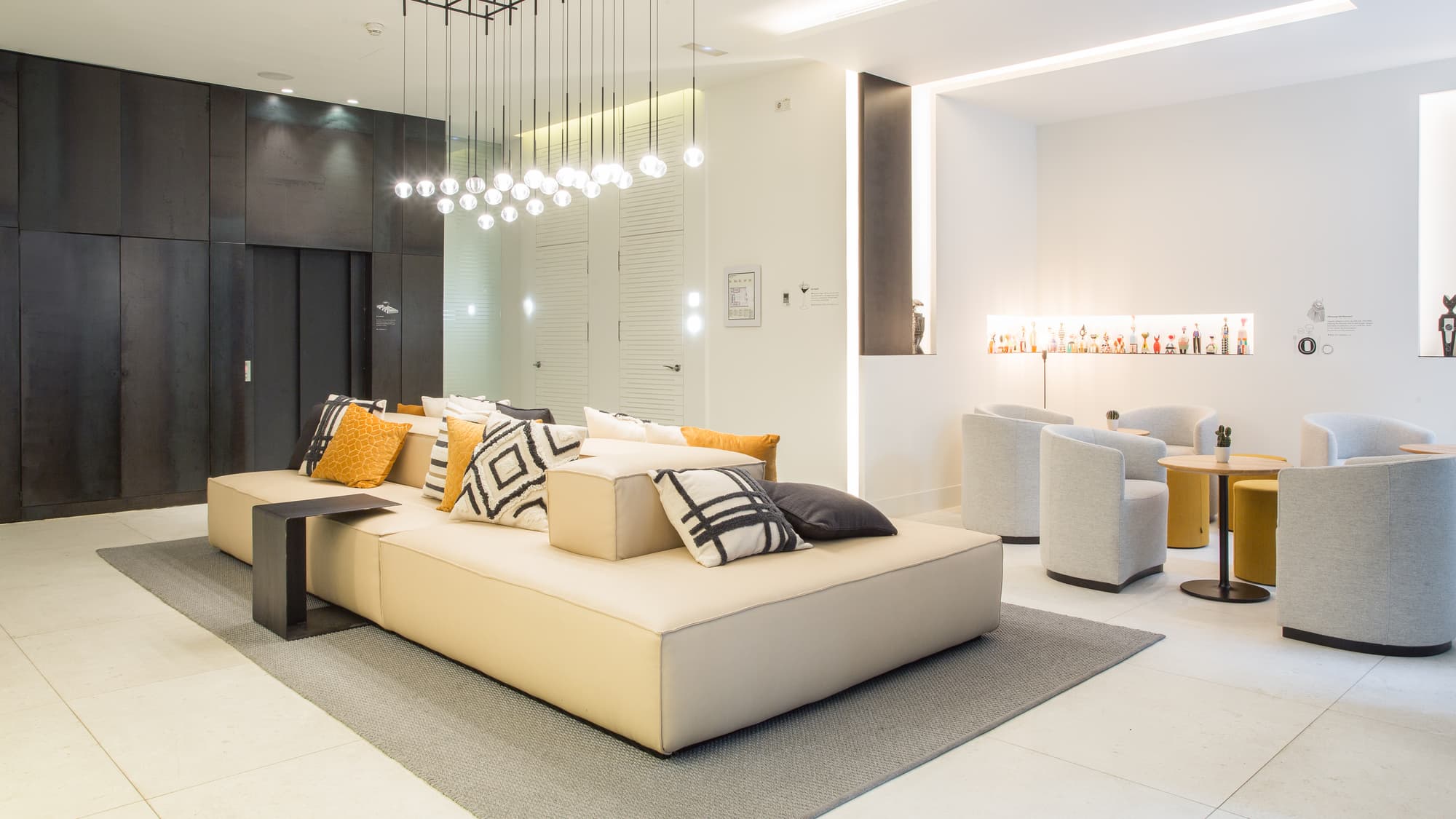 Denit Barcelona, Lobby