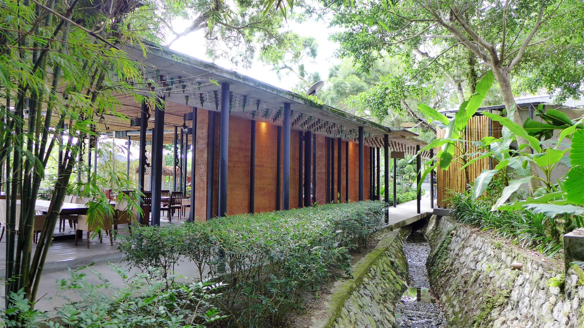 Belum Rainforest Resort