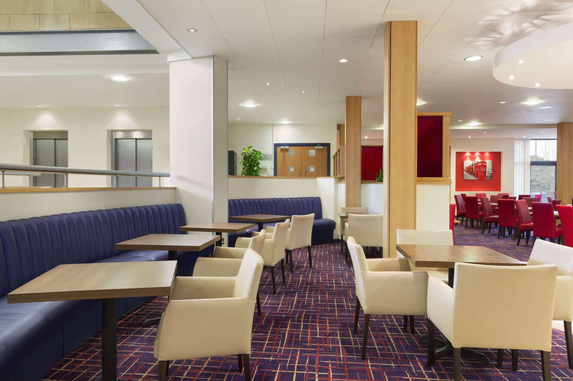 Ramada London North M1