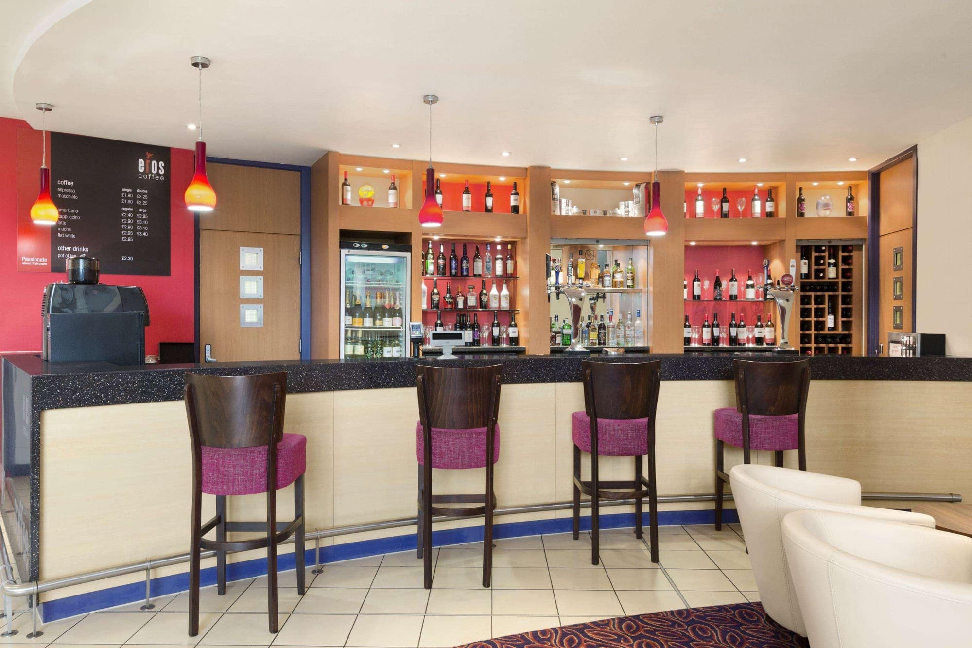Ramada London North M1