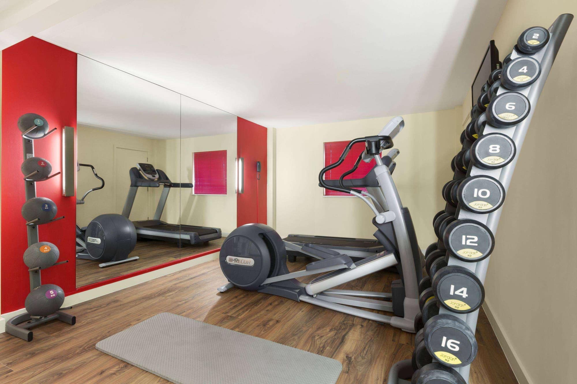 Ramada London North M1