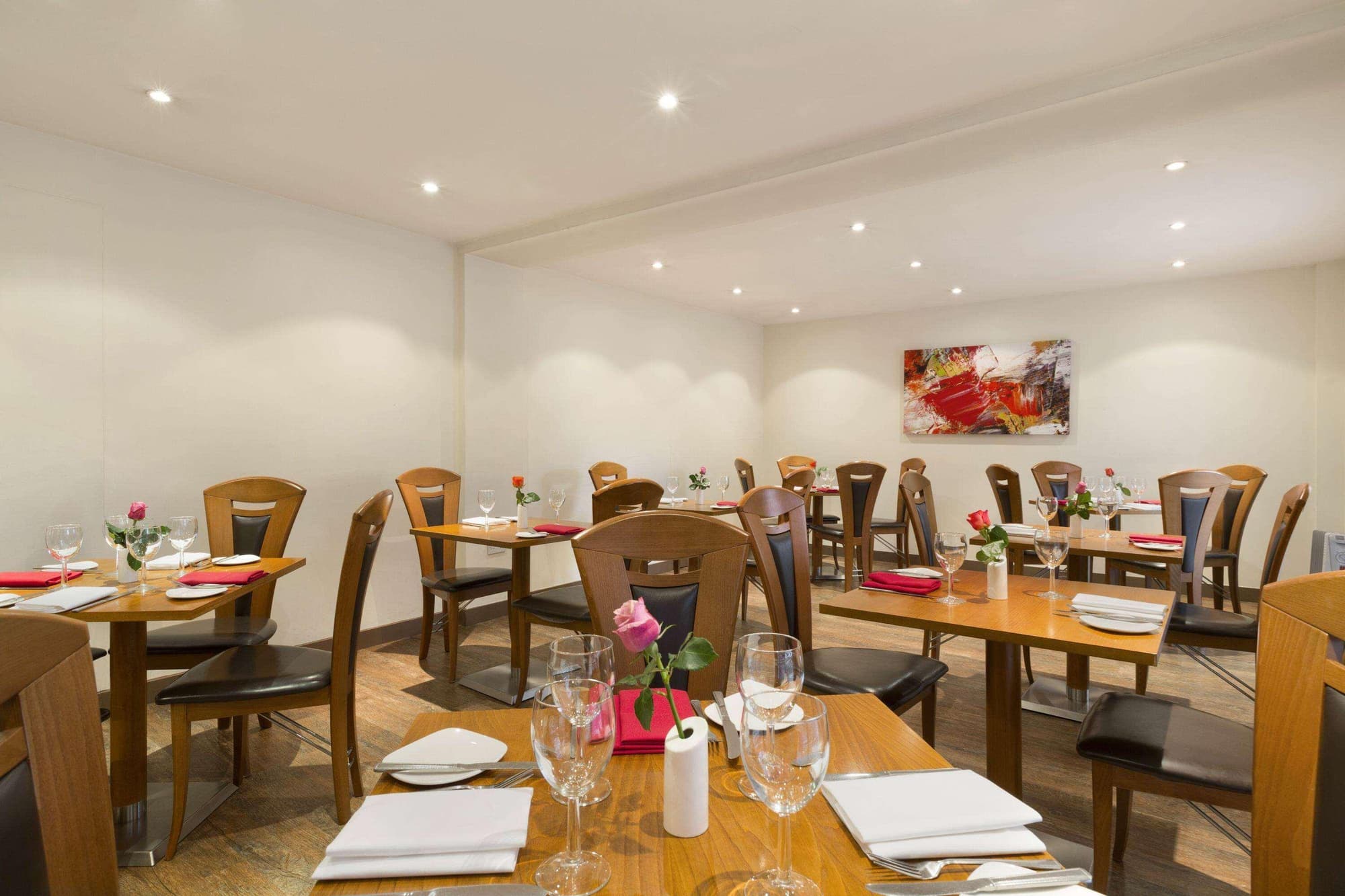 Ramada London North M1