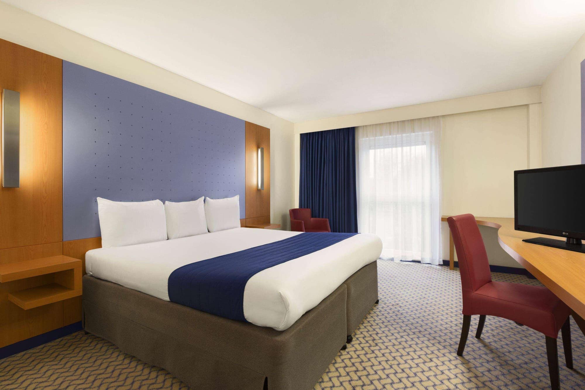 Ramada London North M1