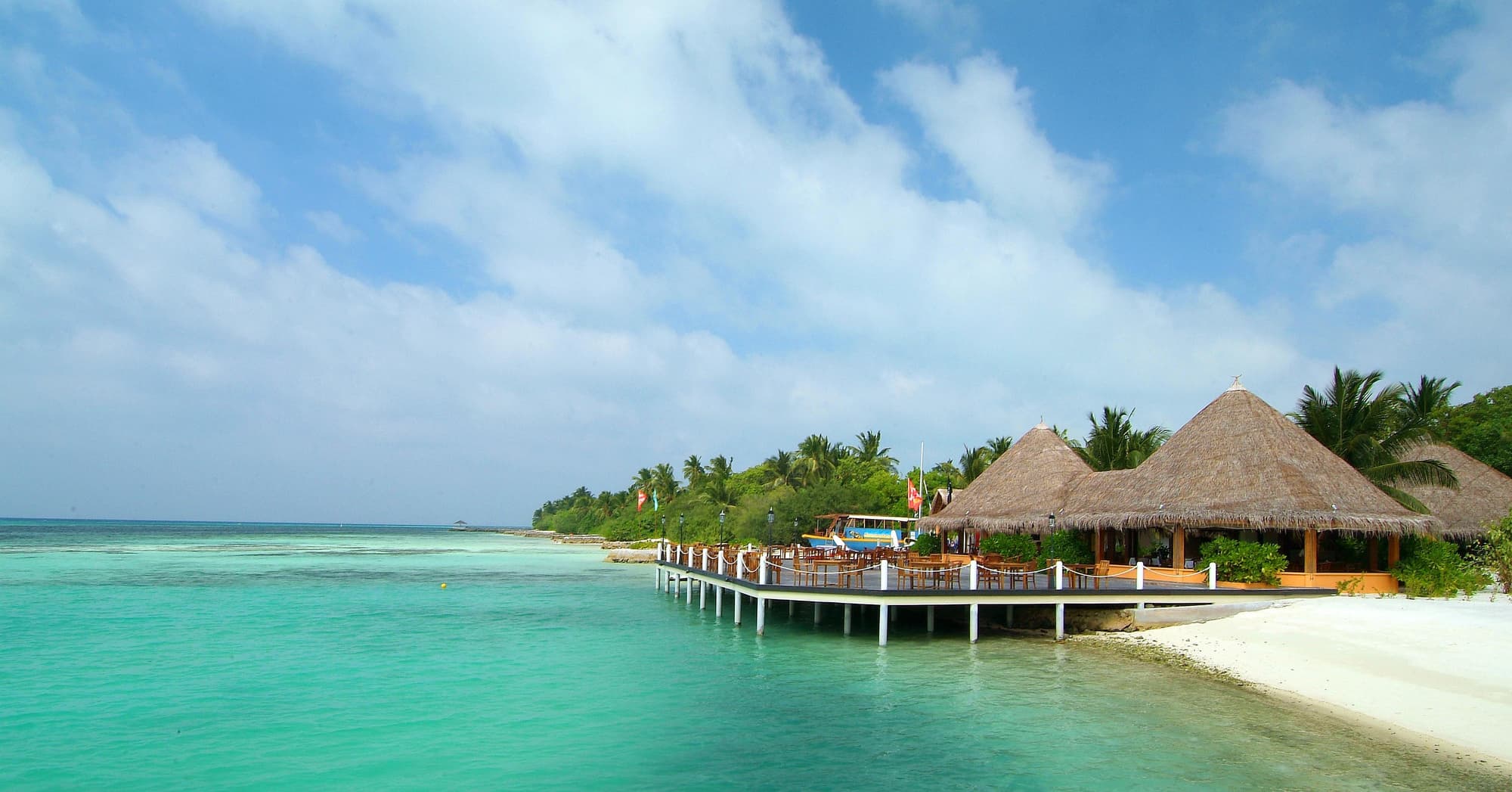 Adaaran Select Hudhuranfushi Resort, General view