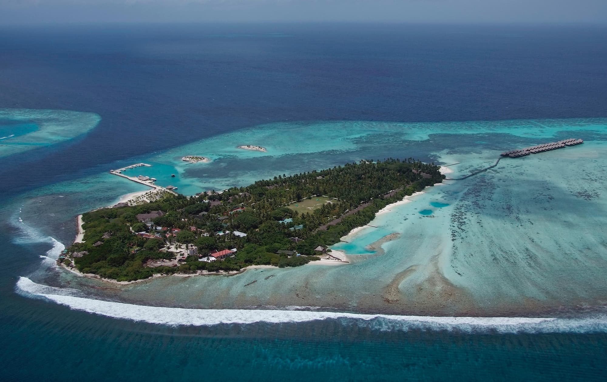 Adaaran Select Hudhuranfushi Resort, General view