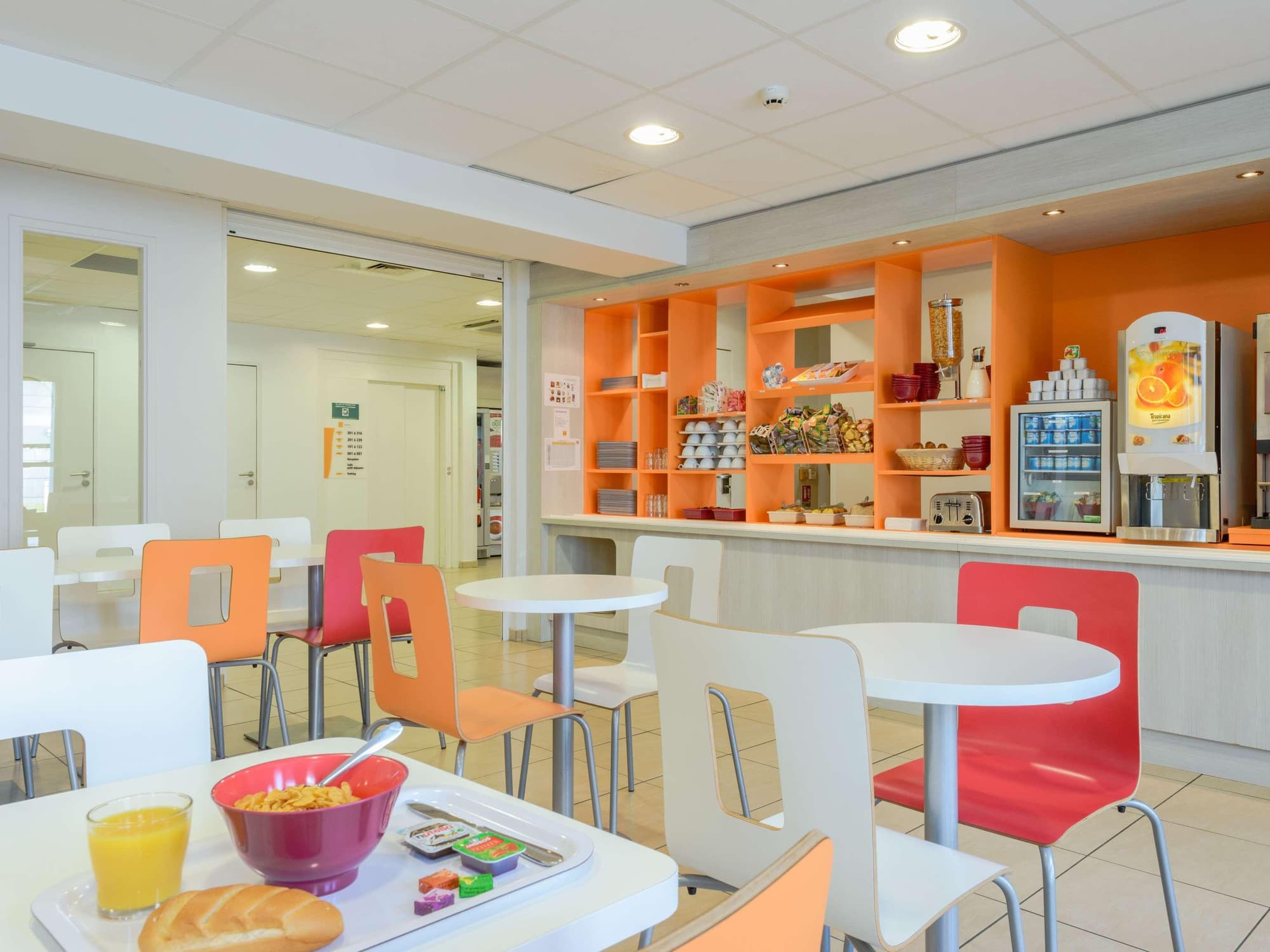 Hôtel Eco La Rochelle Centre Les Minimes, Restaurant