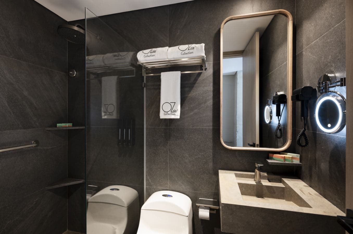 Oz Hotel Collection