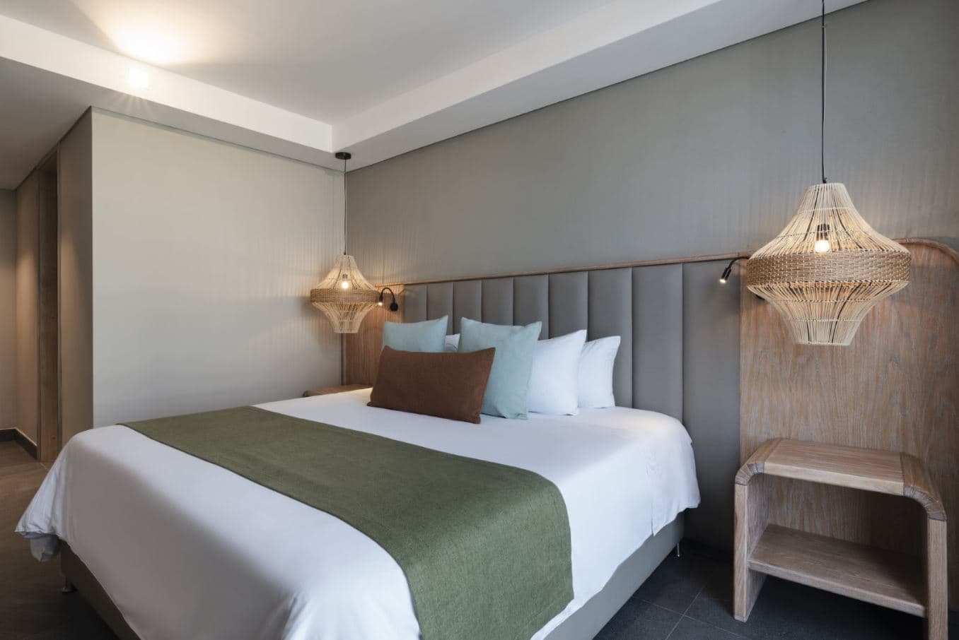 Oz Hotel Collection