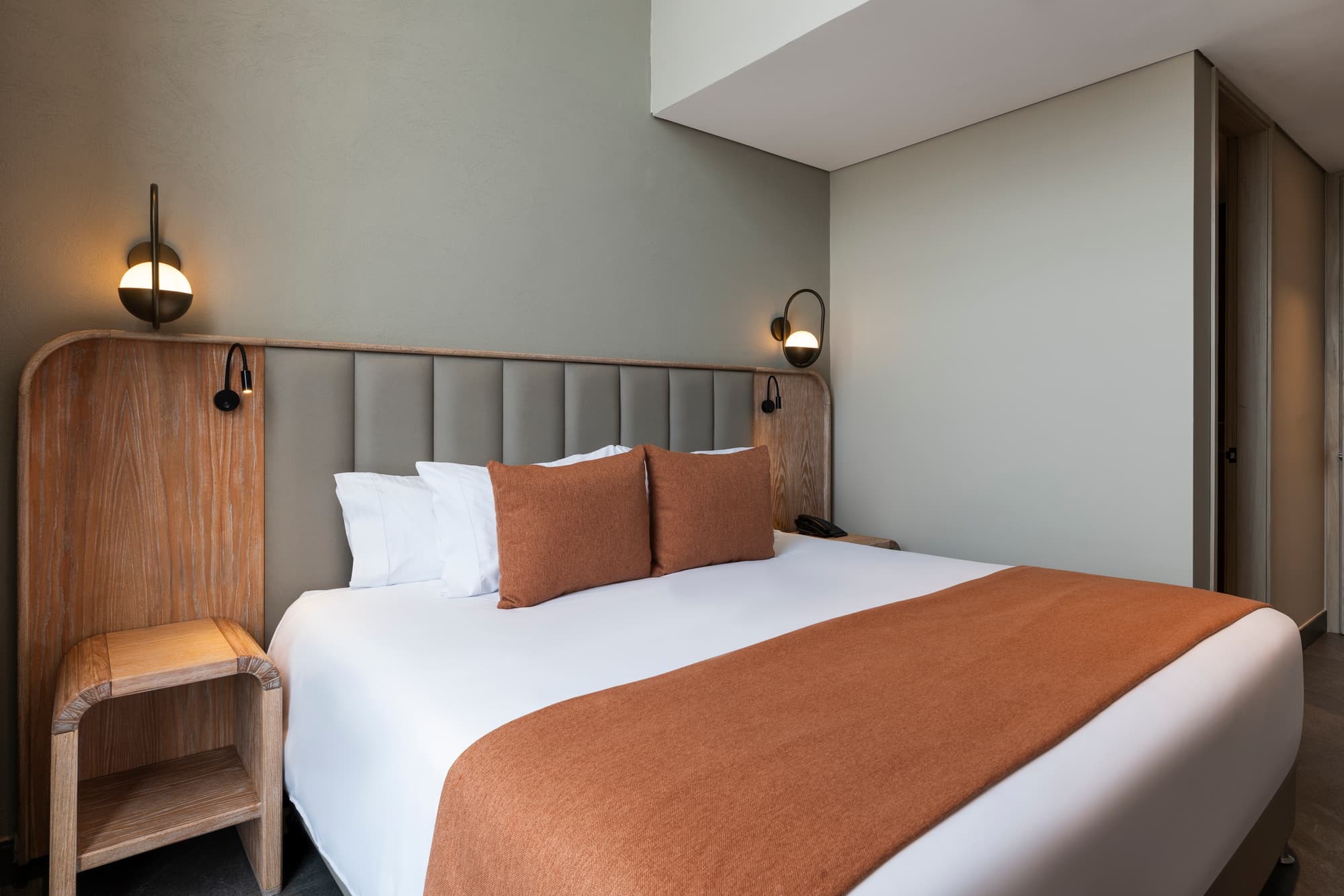 Oz Hotel Collection