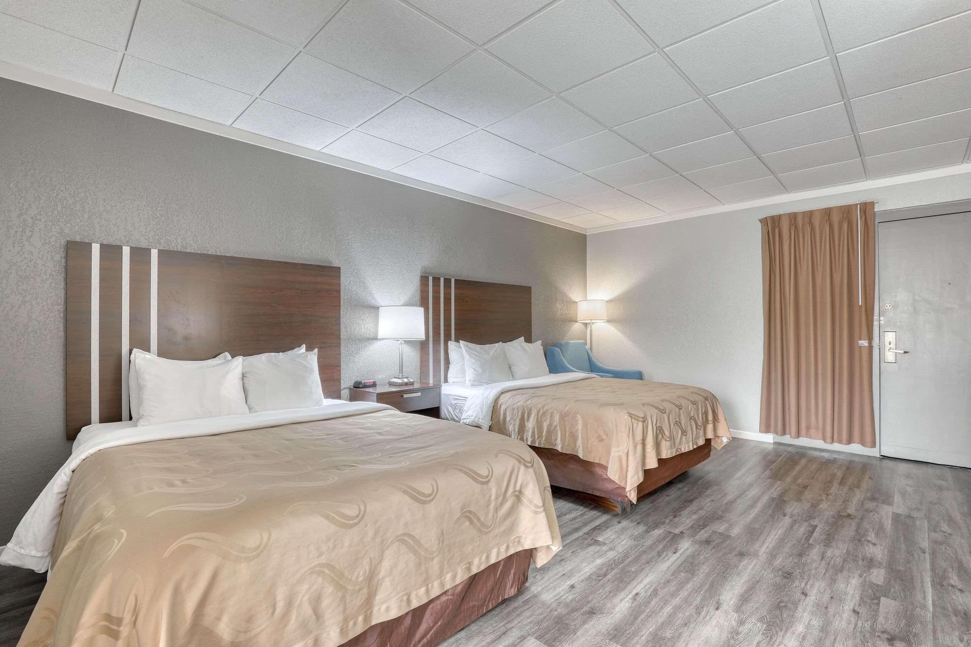 Quality Inn & Suites Green Bay Downtown
