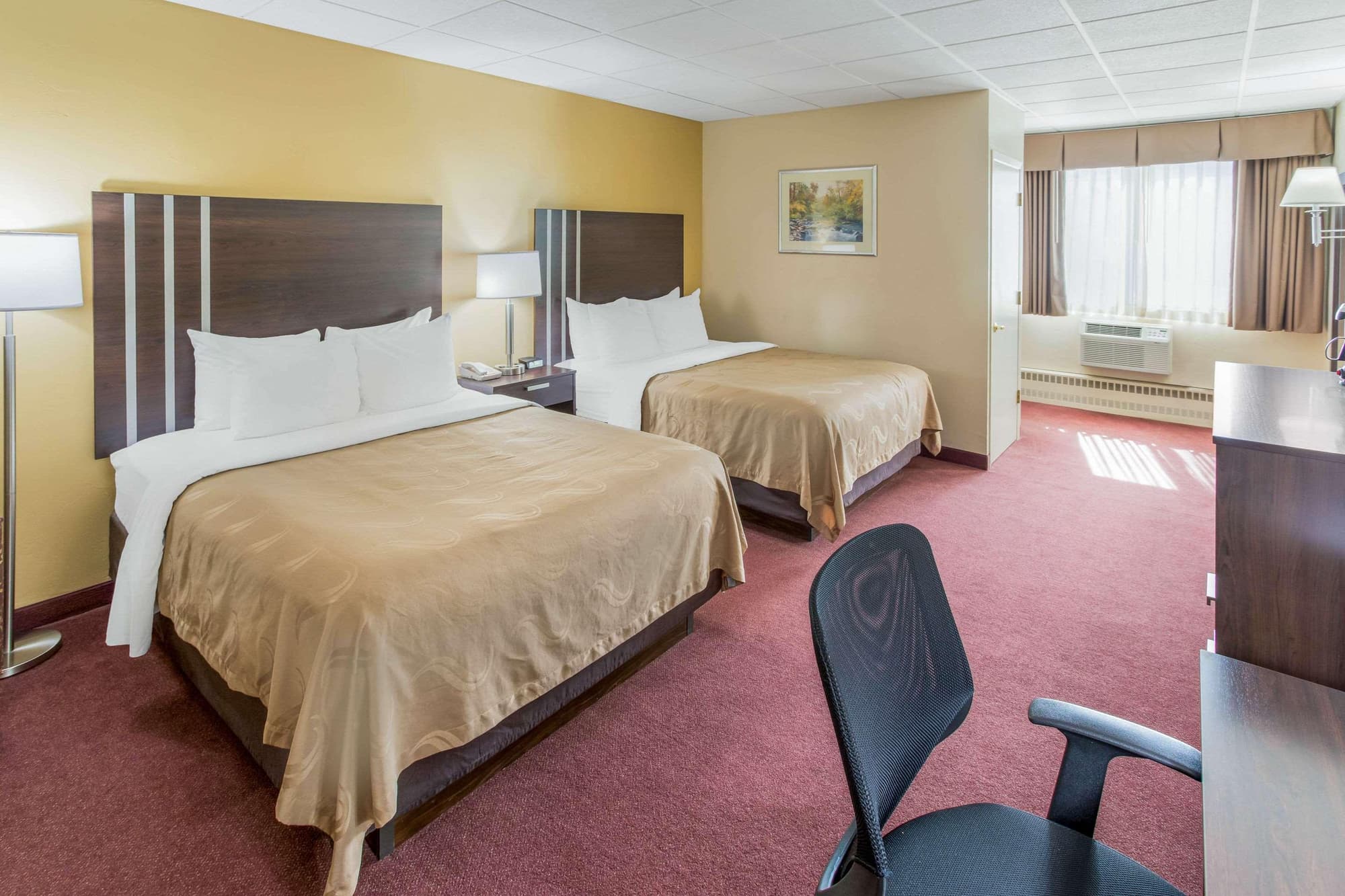 Quality Inn & Suites Green Bay Downtown