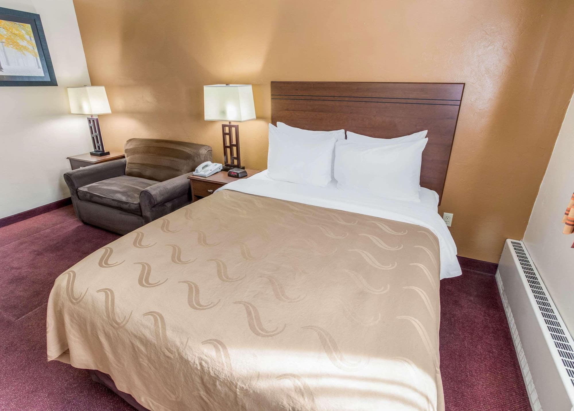 Quality Inn & Suites Green Bay Downtown