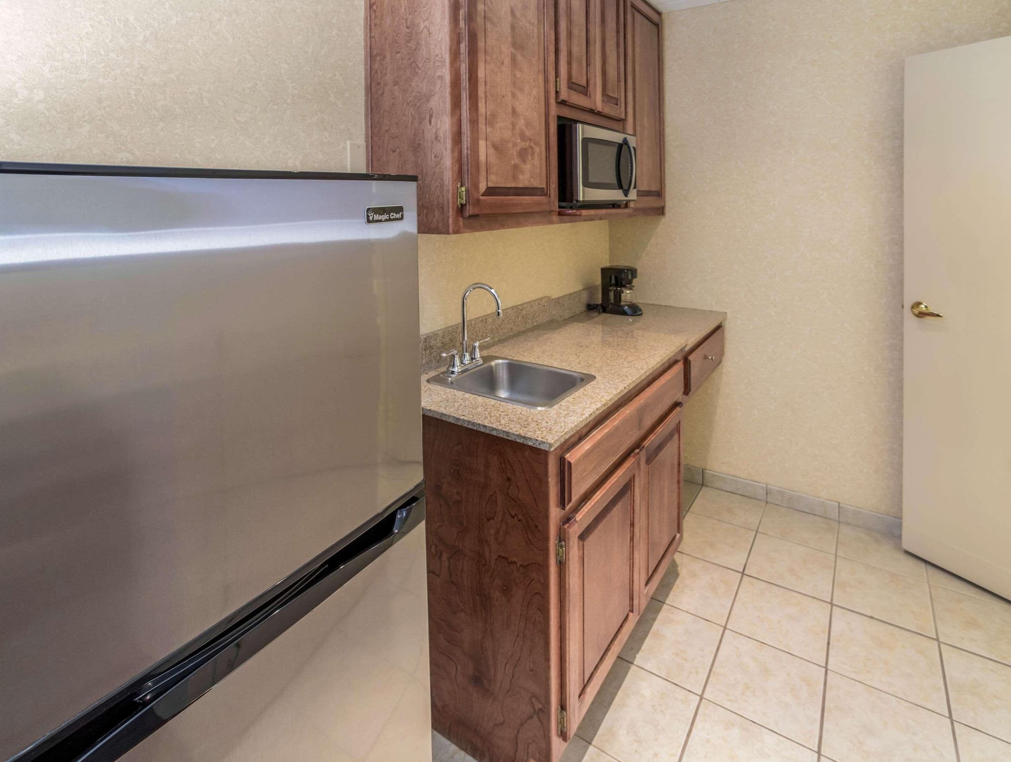 Quality Inn & Suites Green Bay Downtown