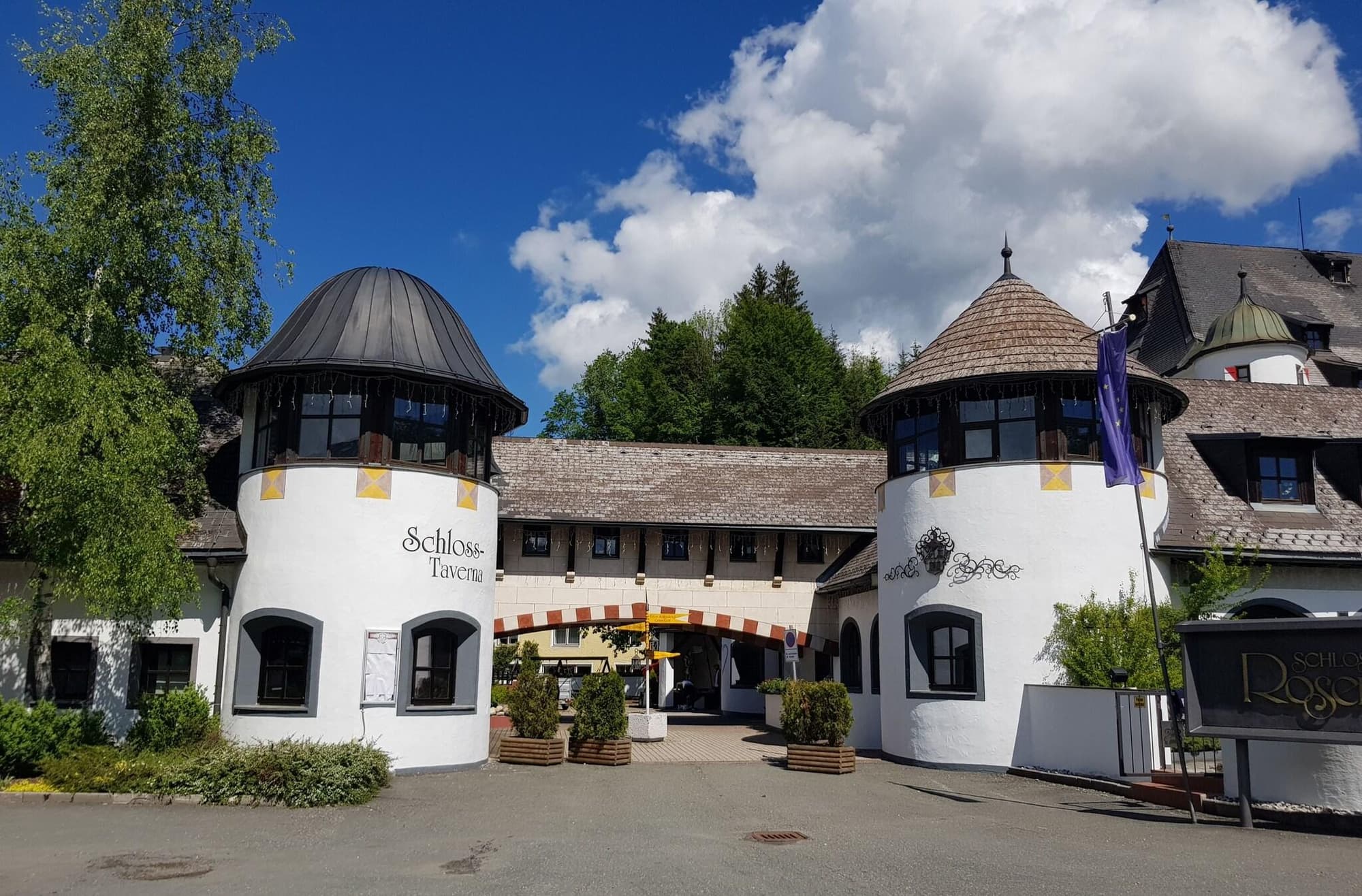 MIRA Hotel Schloss Rosenegg