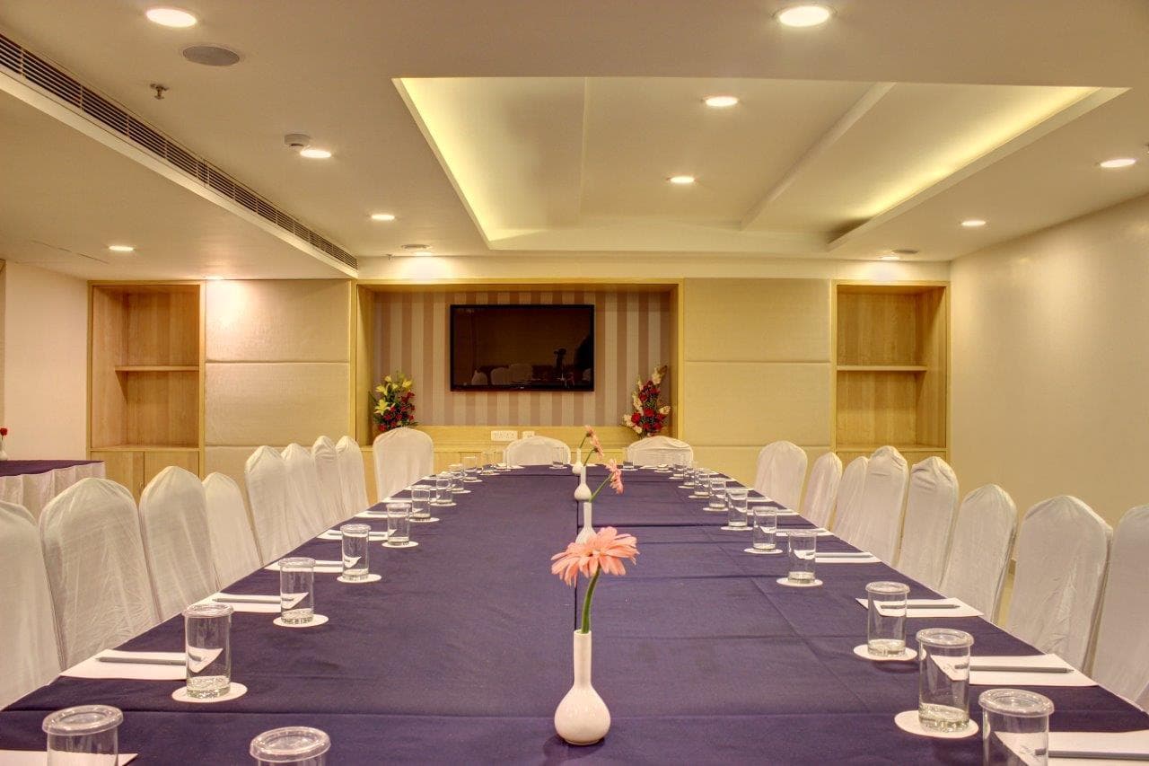 Golden Tulip, Conferences
