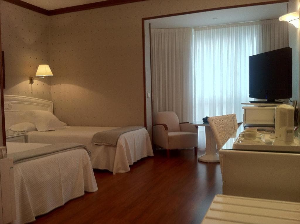 Las Rocas Playa Hotel