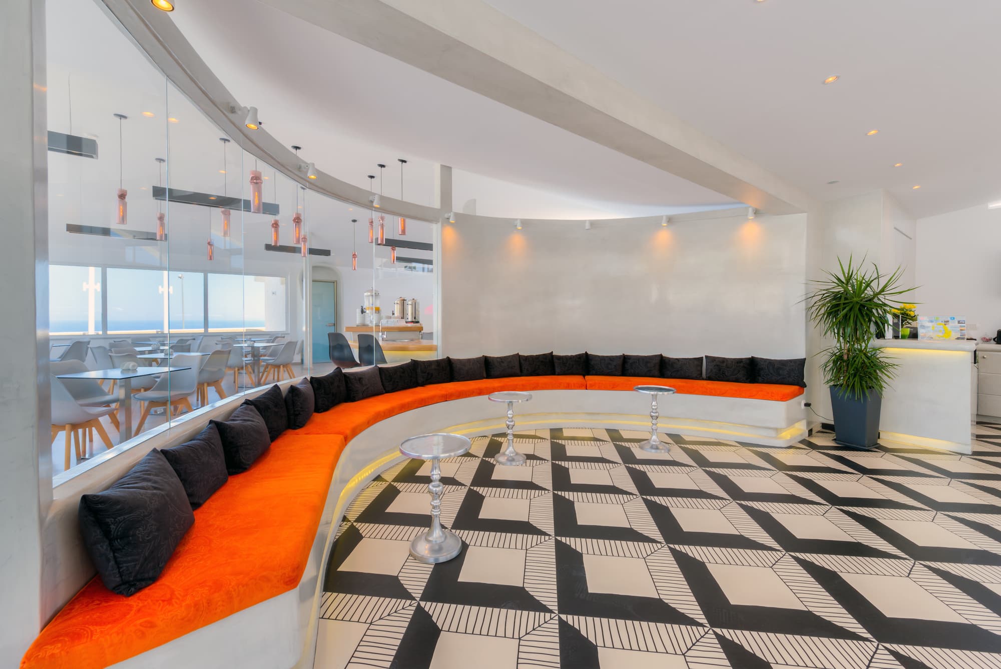 Suites Blue Hotel and Spa