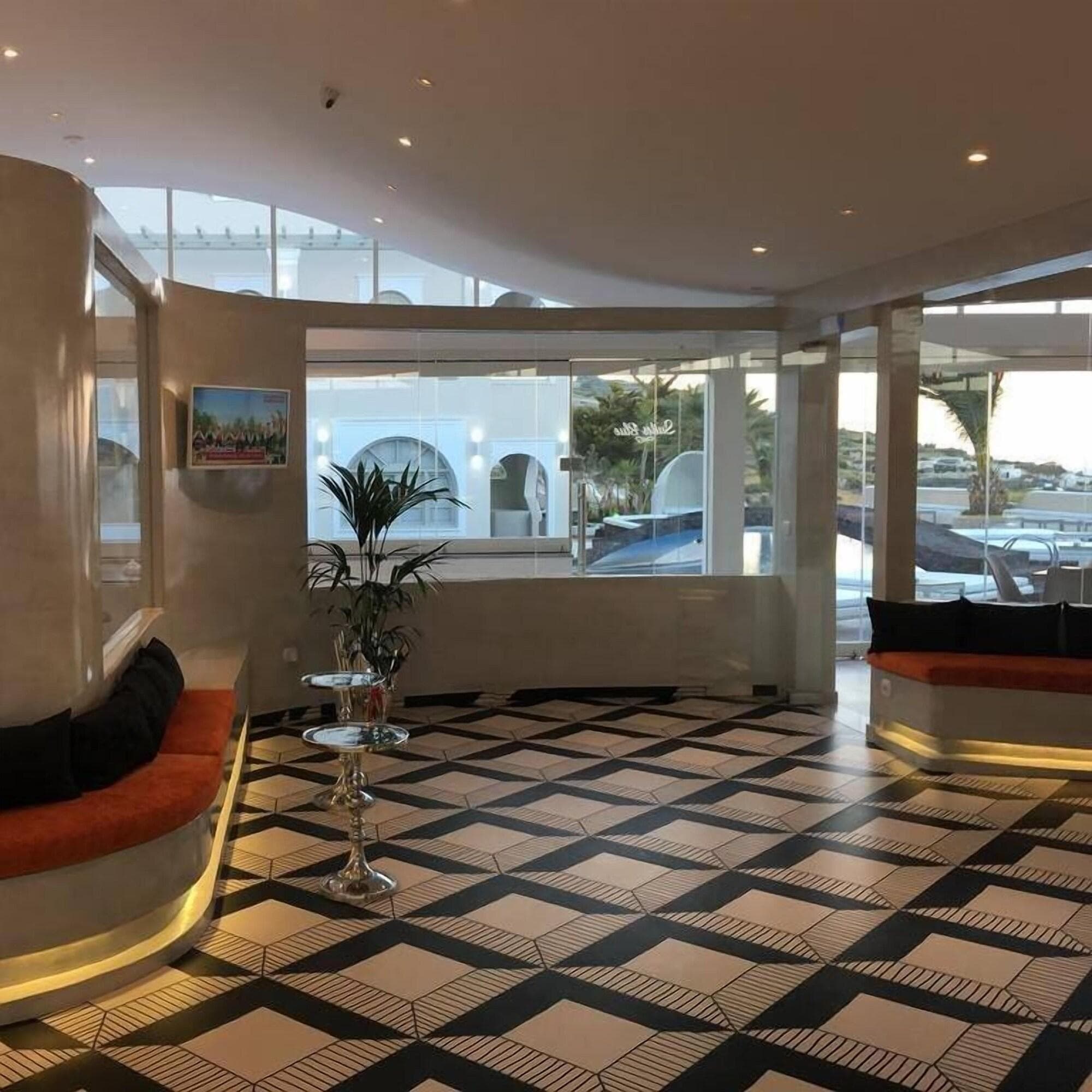 Suites Blue Hotel and Spa