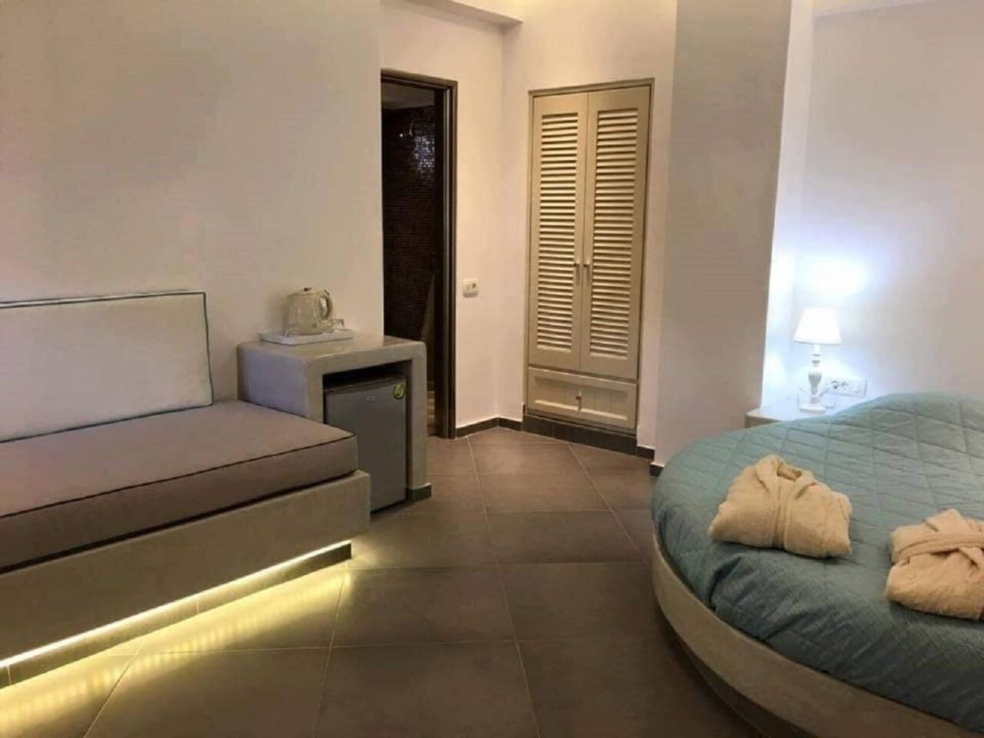 Suites Blue Hotel and Spa