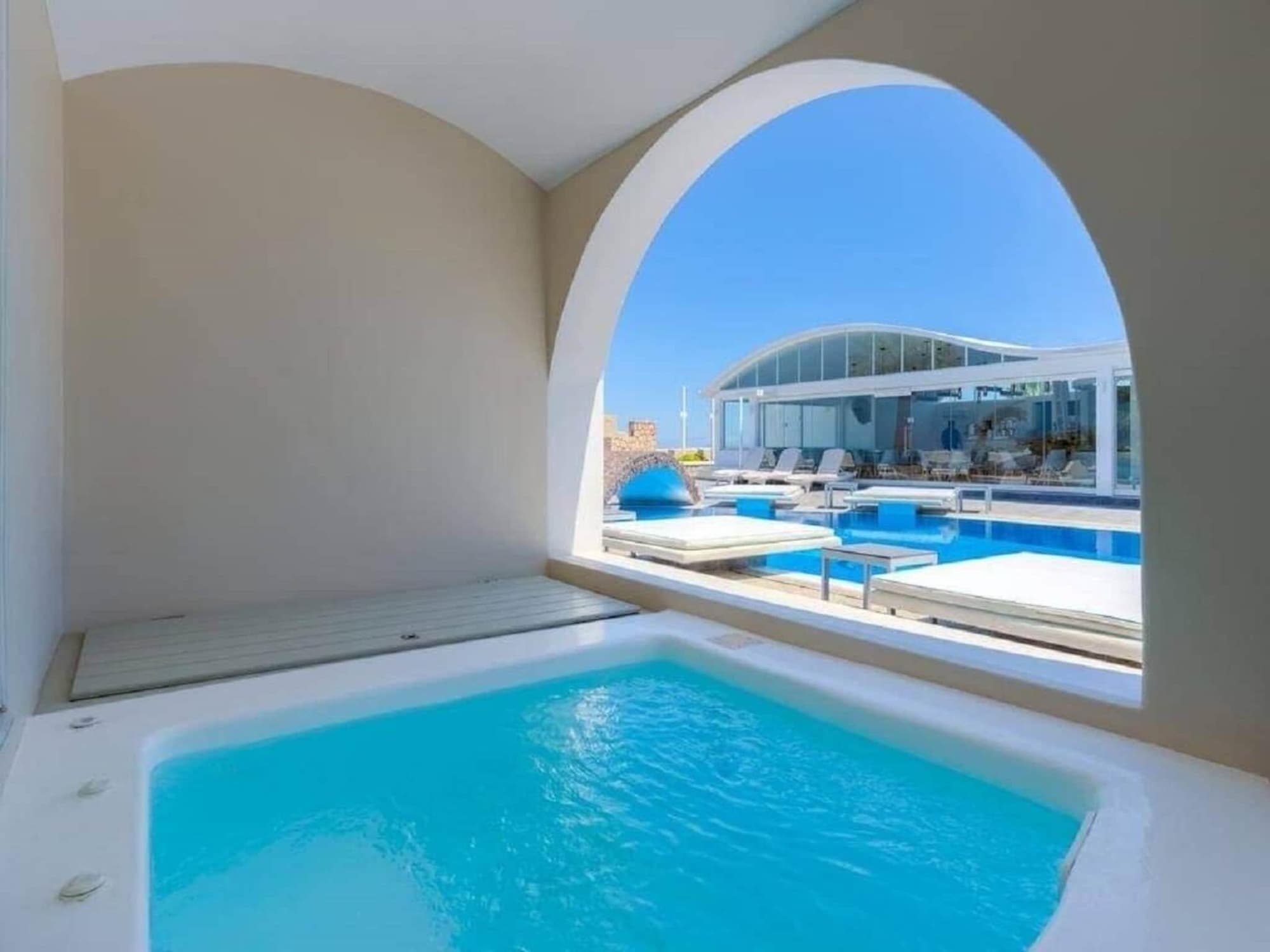 Suites Blue Hotel and Spa