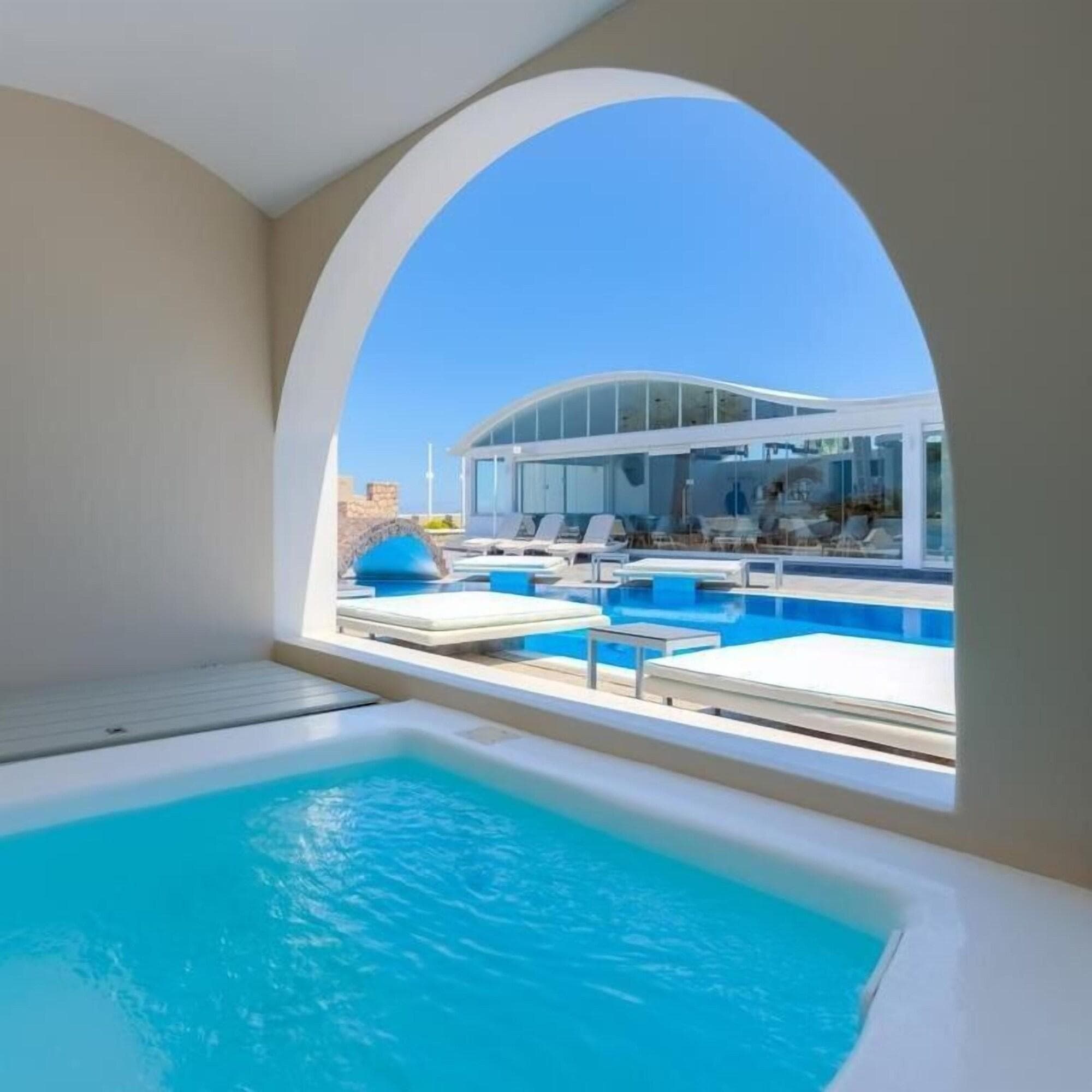 Suites Blue Hotel and Spa