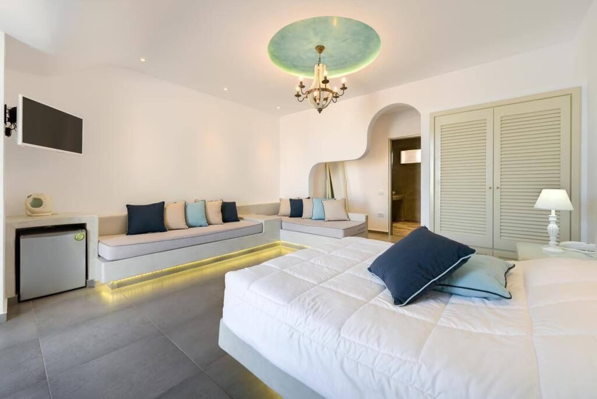 Suites Blue Hotel and Spa