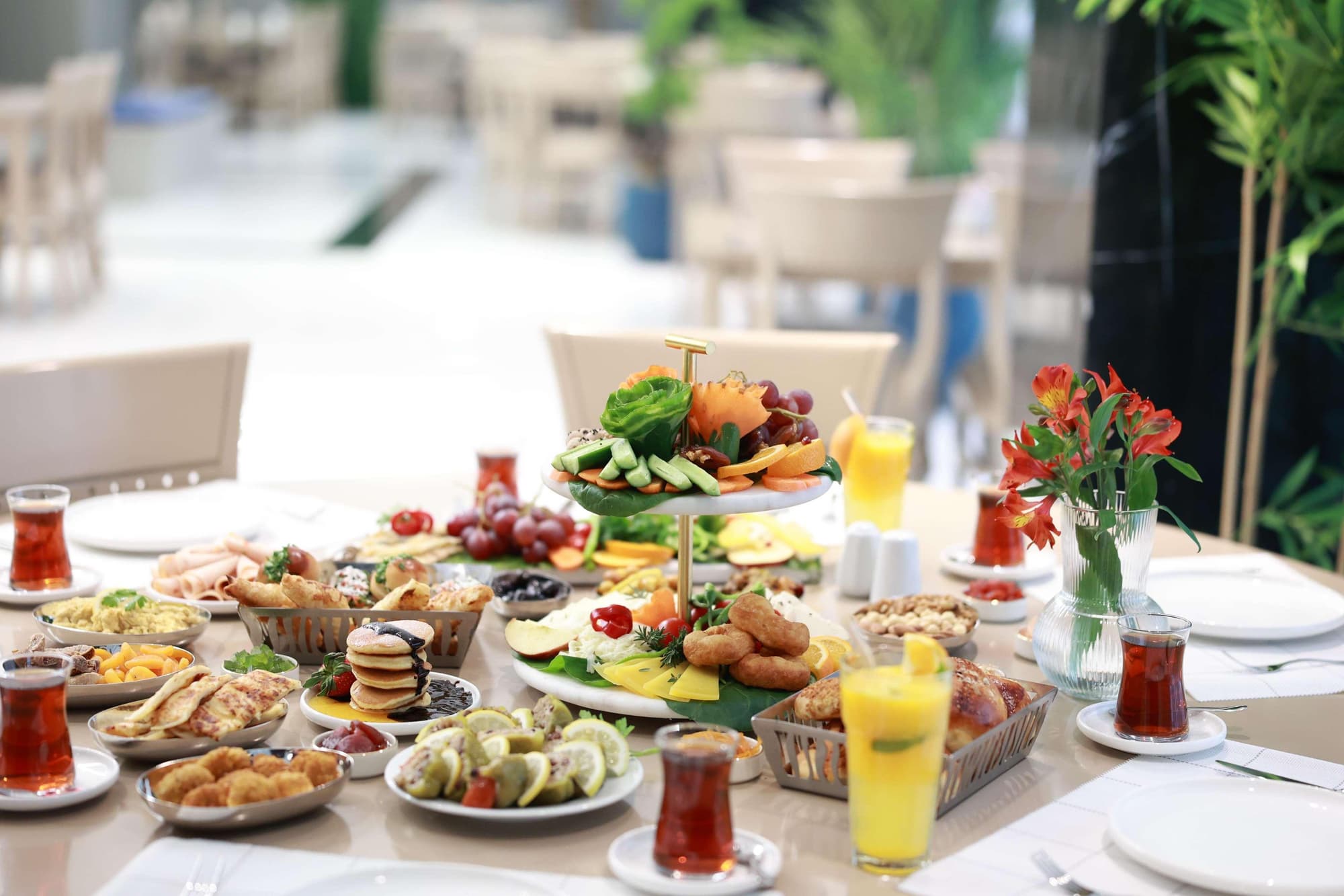 Revia Square Hotel