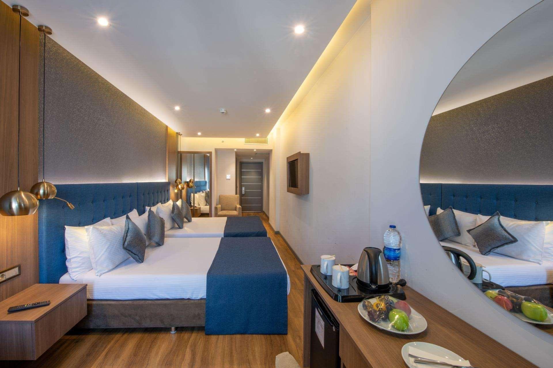 Revia Square Hotel